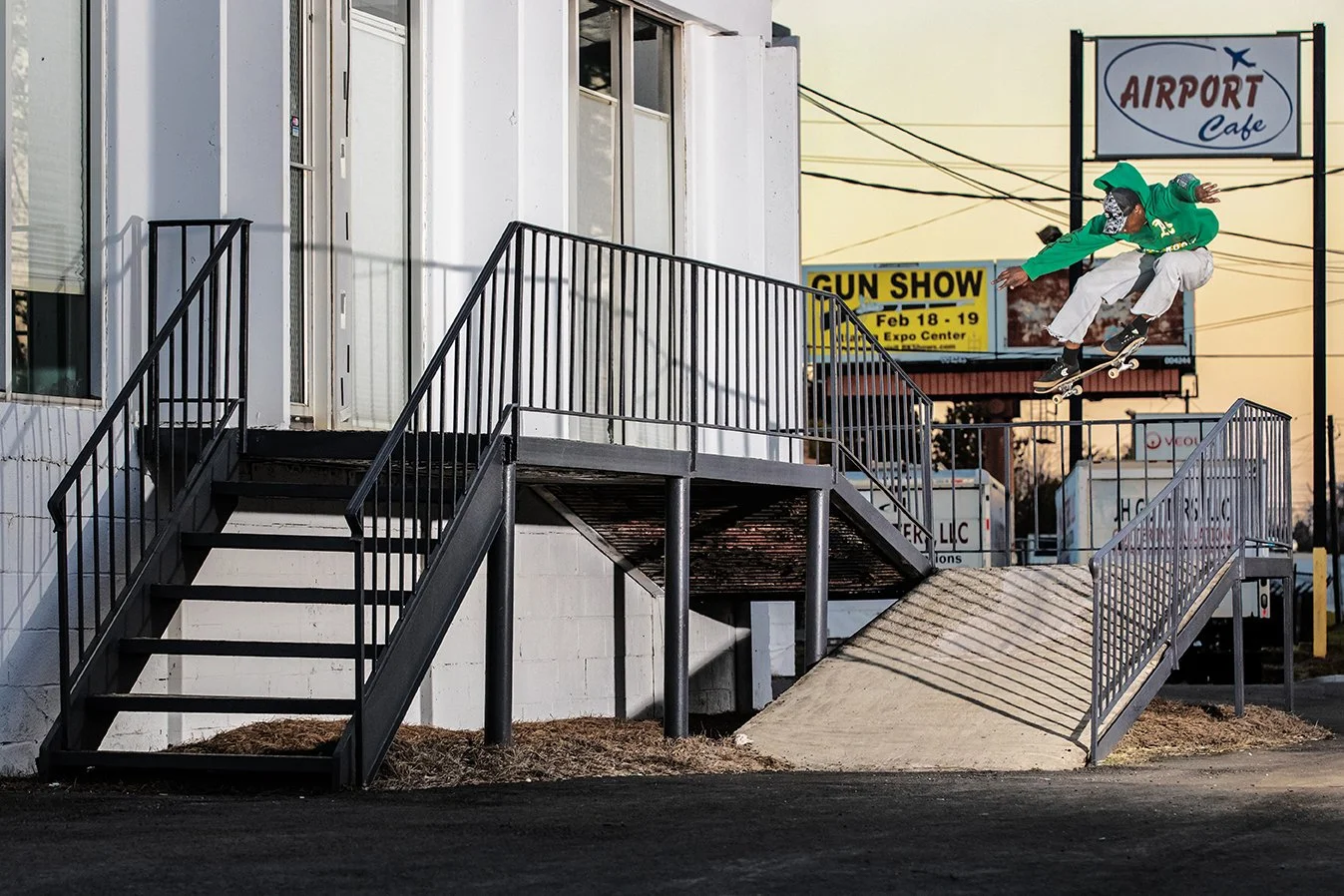 LeAndre sw bs 180 bump to bar.jpg