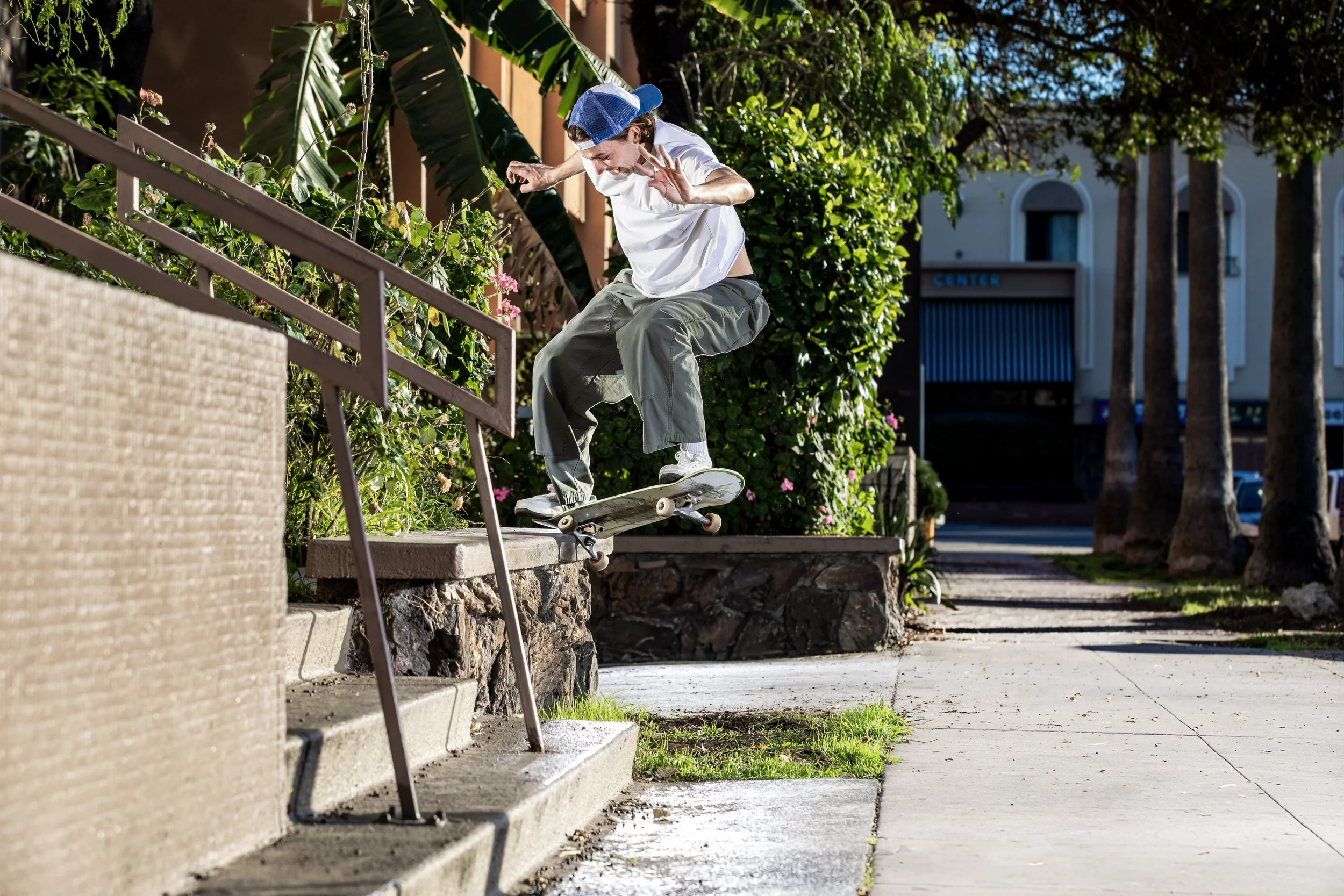 Becker sw fs crook ledge over grass.JPG