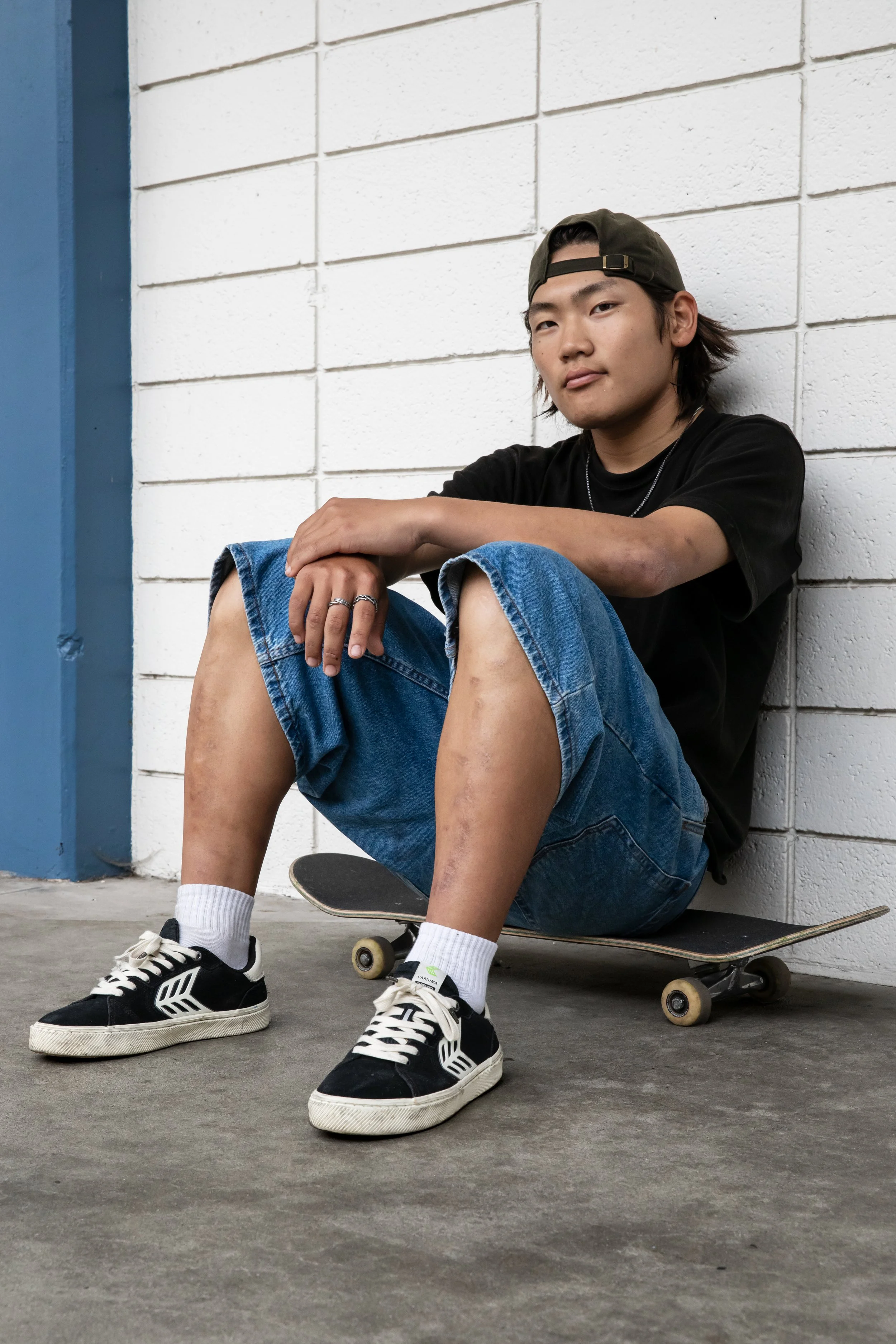 Hibiki wearing black white Catiba 2.0s portrait.JPG