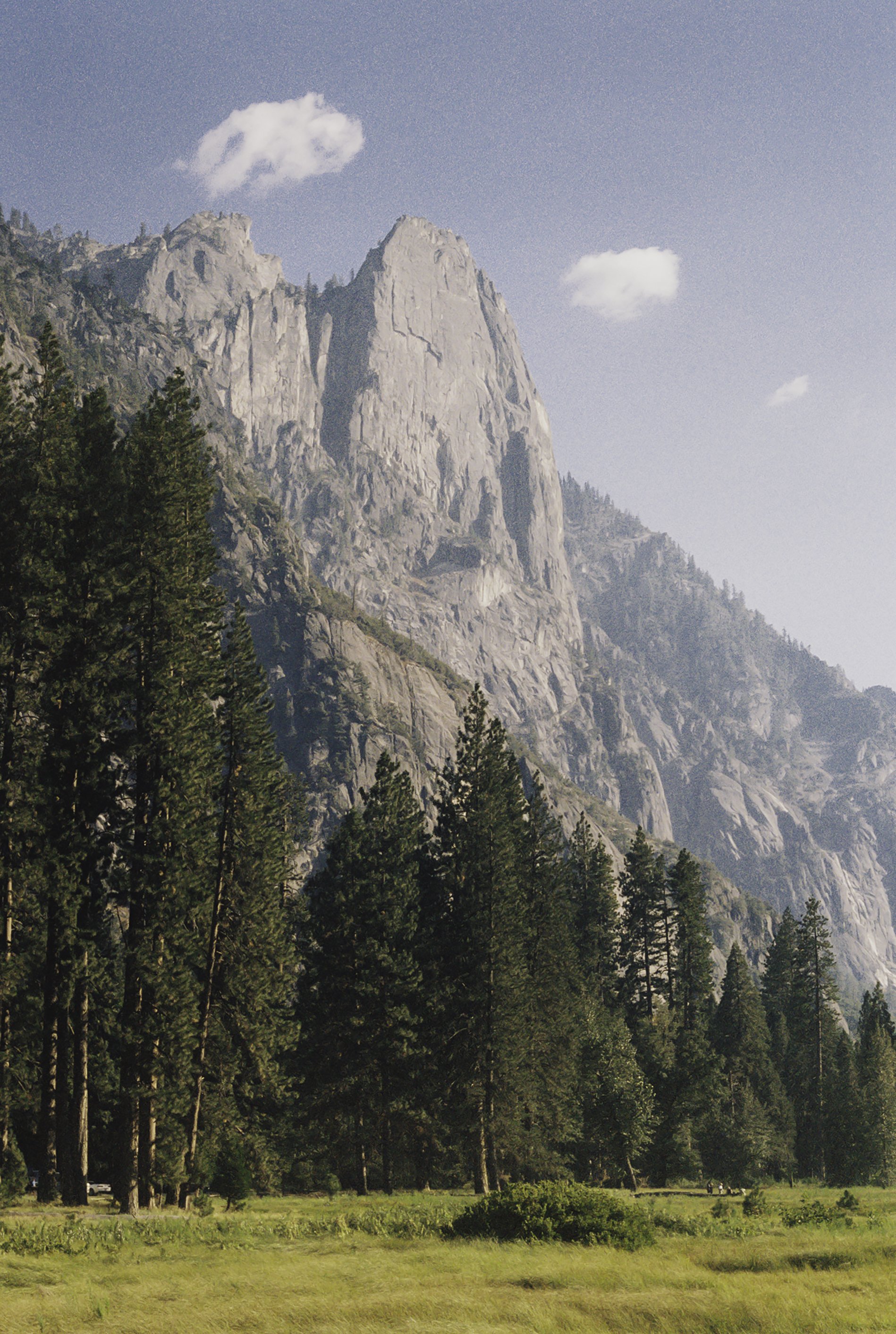 Yosemite scenery 10.JPG