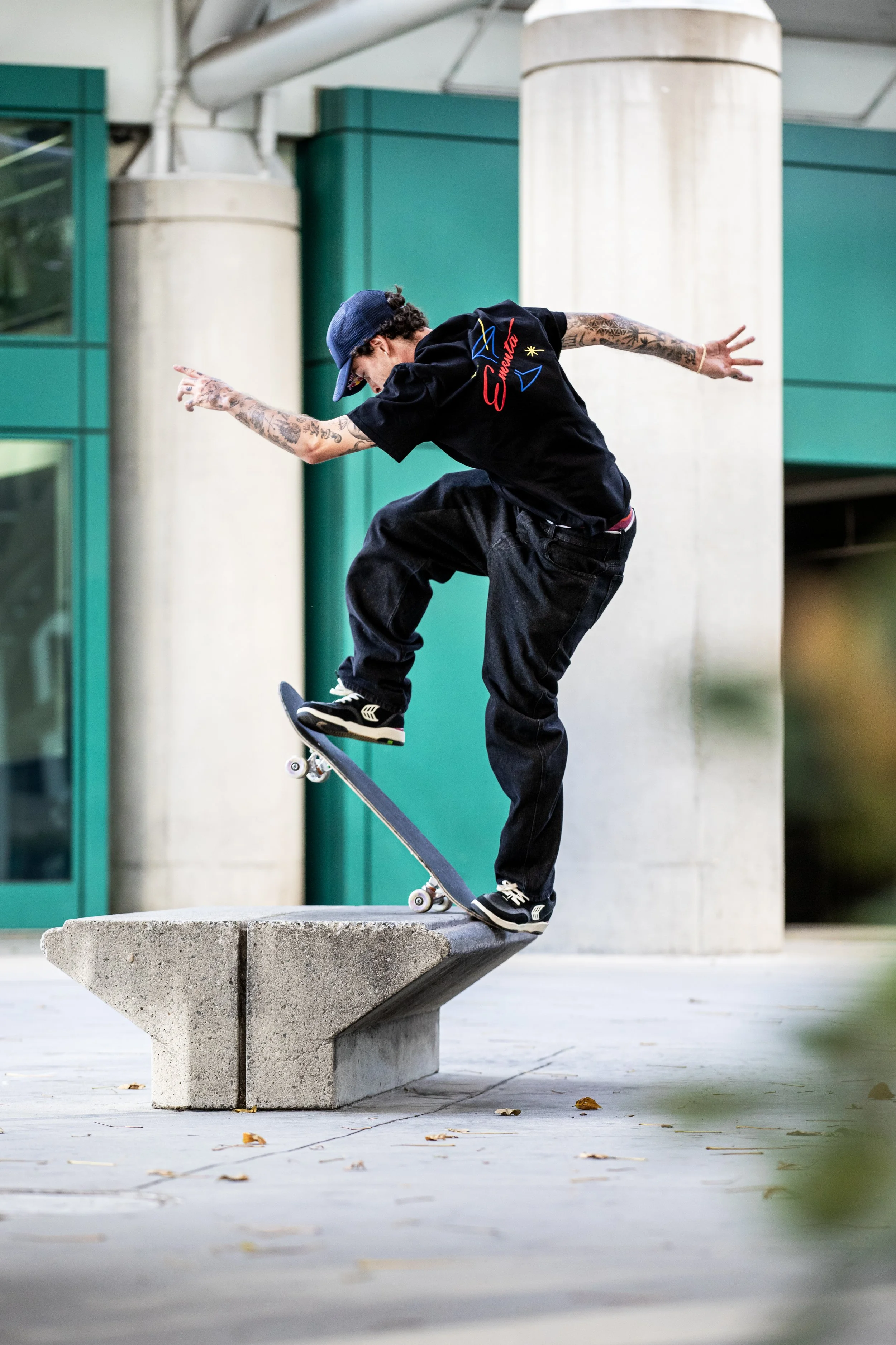 Gustavo fs blunt ledge 2.JPG