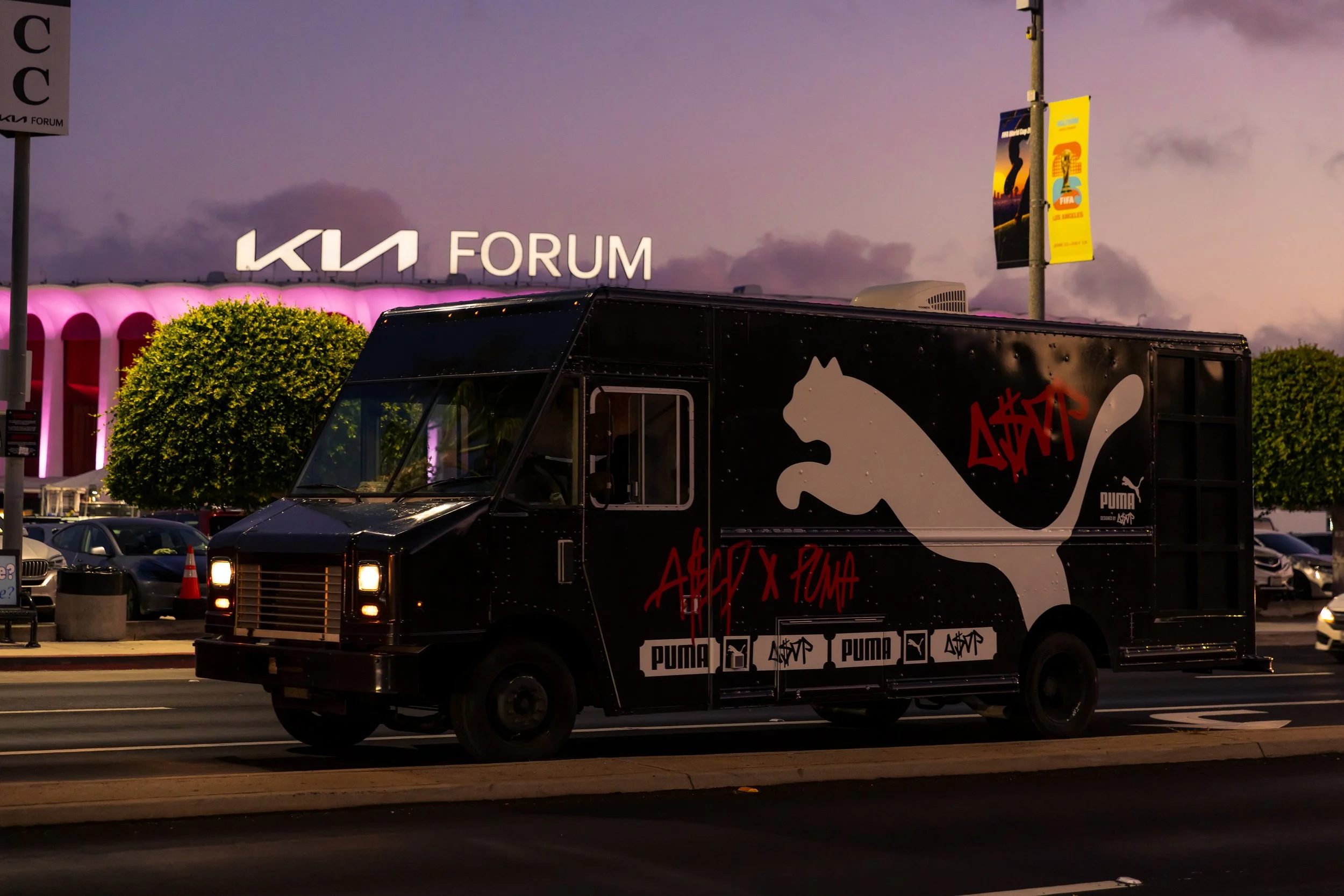 CANON_20260628_PUMA MOBILE SUEDE ACTIVATION_LA_KIAFORUM_7 copy.jpg