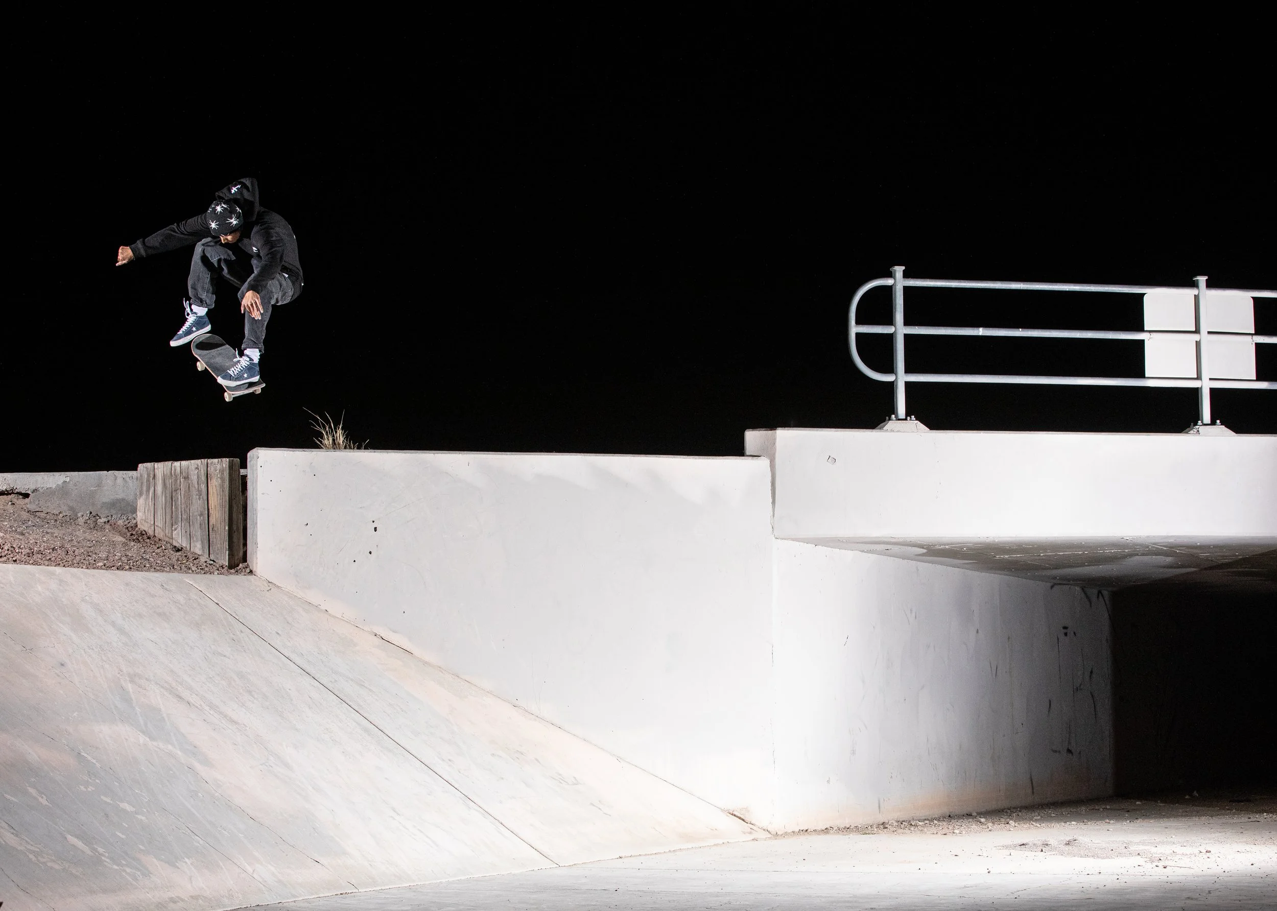 Santana nollie heel into bank.JPG