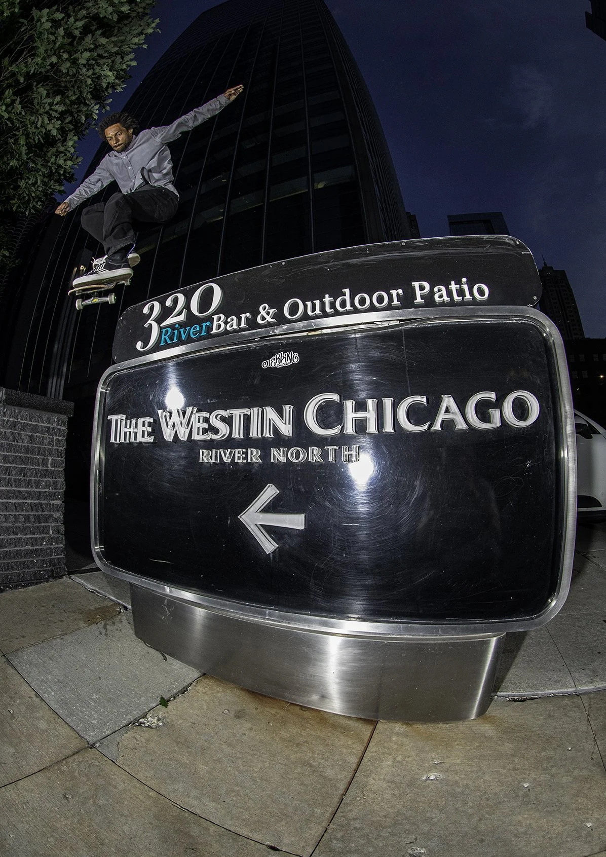 Bastien nollie bs lipslide Westin sign 1.jpg
