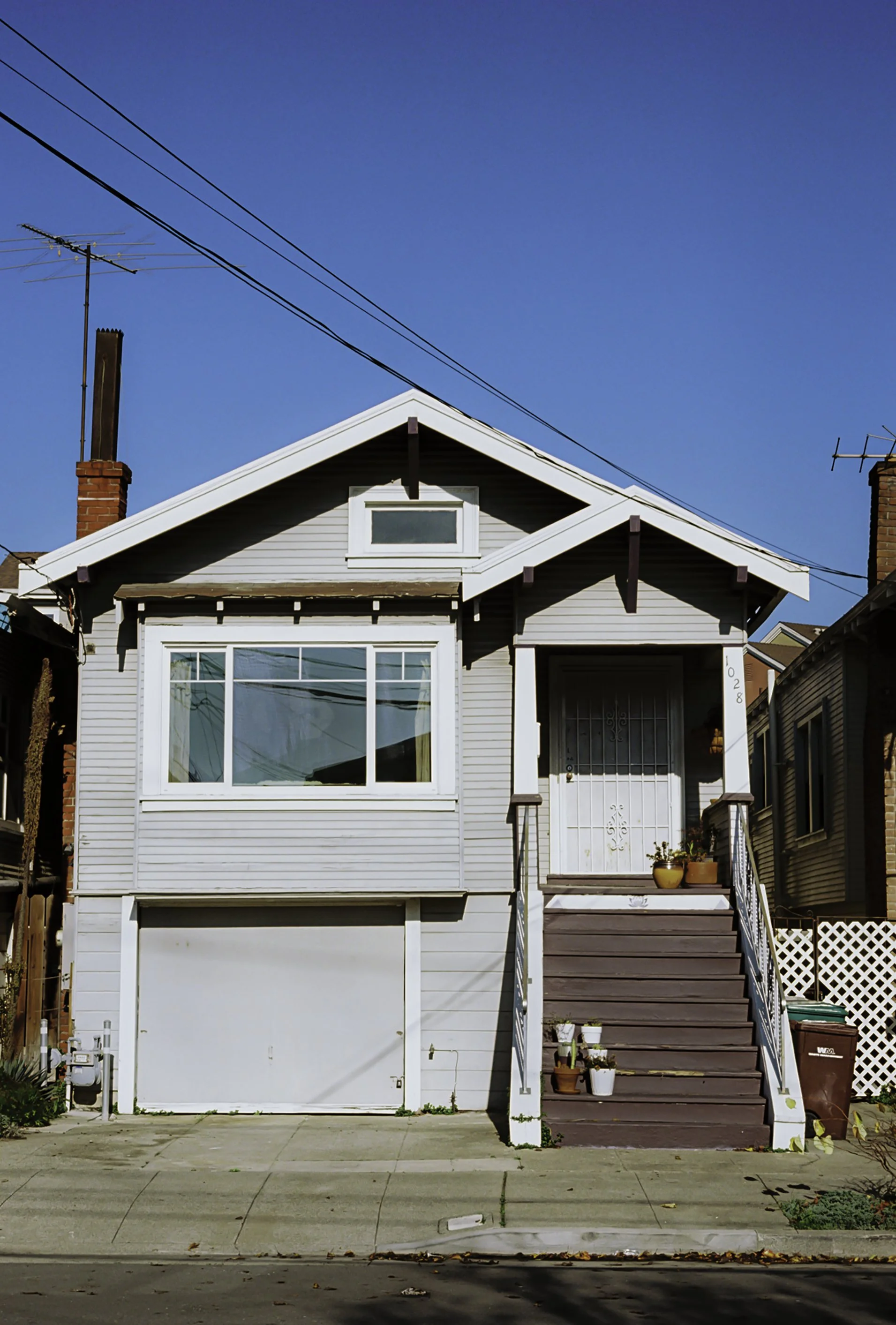 Oakland apartment.JPG