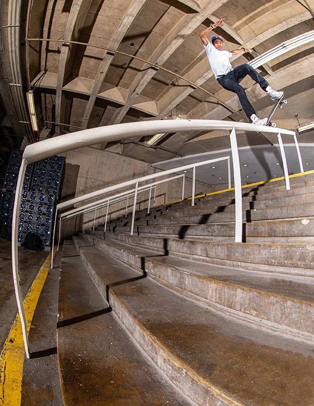 Kechaud nosegrind underground rail.jpg
