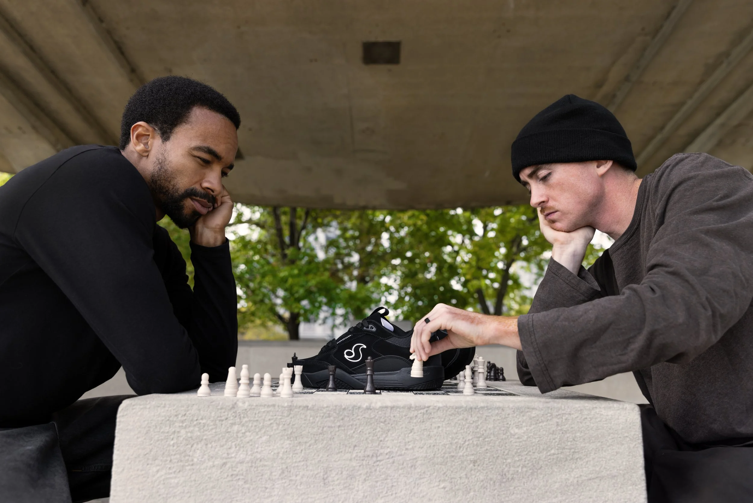 Tyler & Timmy playing chess with blk:blk slot 1.JPG