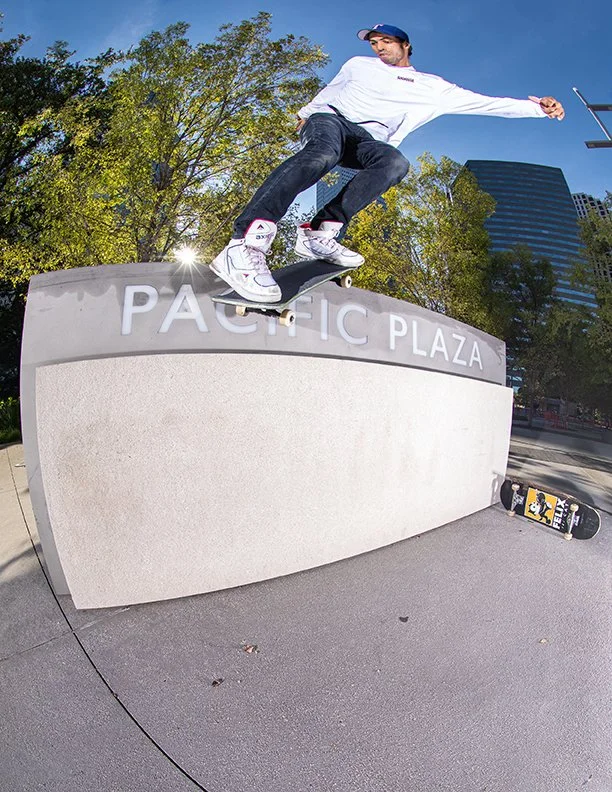 Kechaud back smith Pacific sign.jpg
