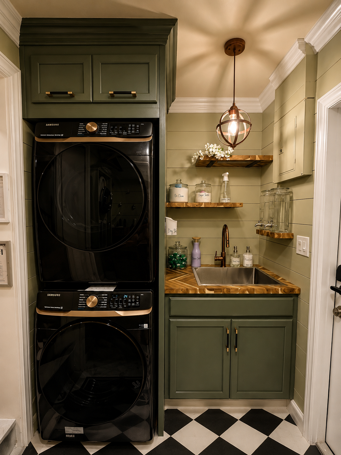 joey's laundryroom main house.png
