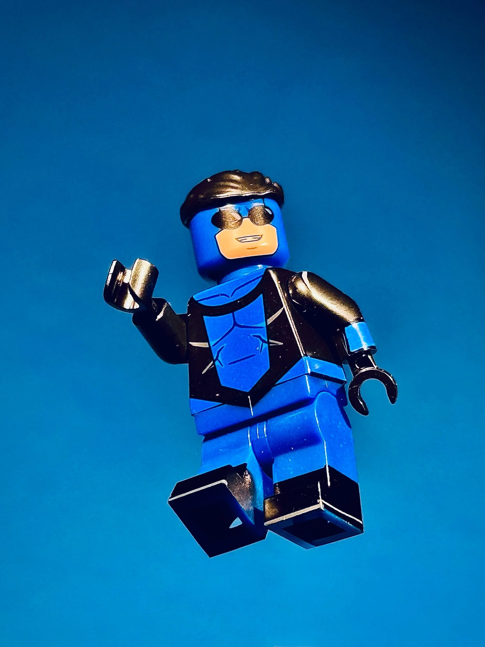Invincible Blue Suit Concept Minifigure