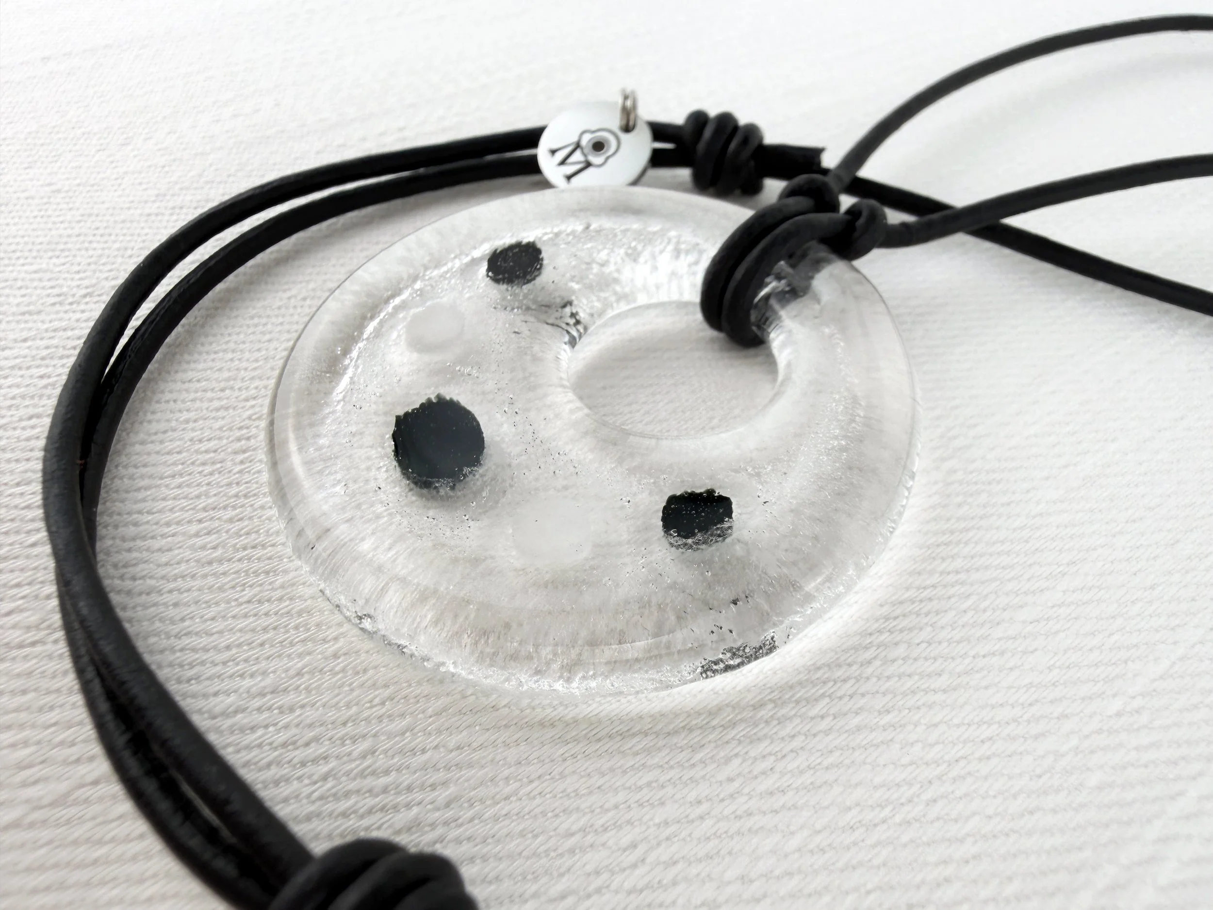 IMG_1209_MimiBlackWhite_ProductSideCloseupDetail.jpg