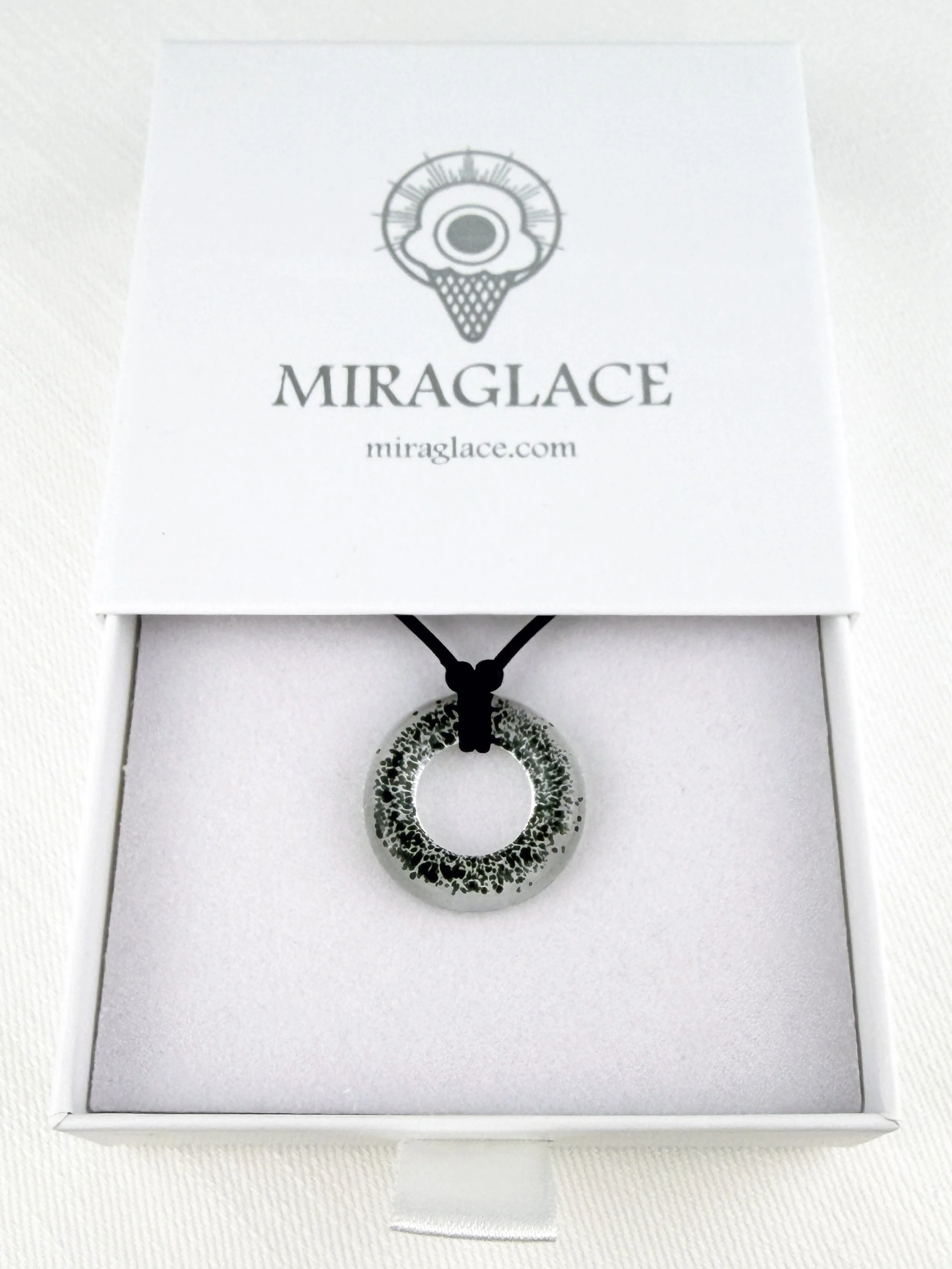 IMG_2106_AureolePetiteBlack_ProductBox.jpg