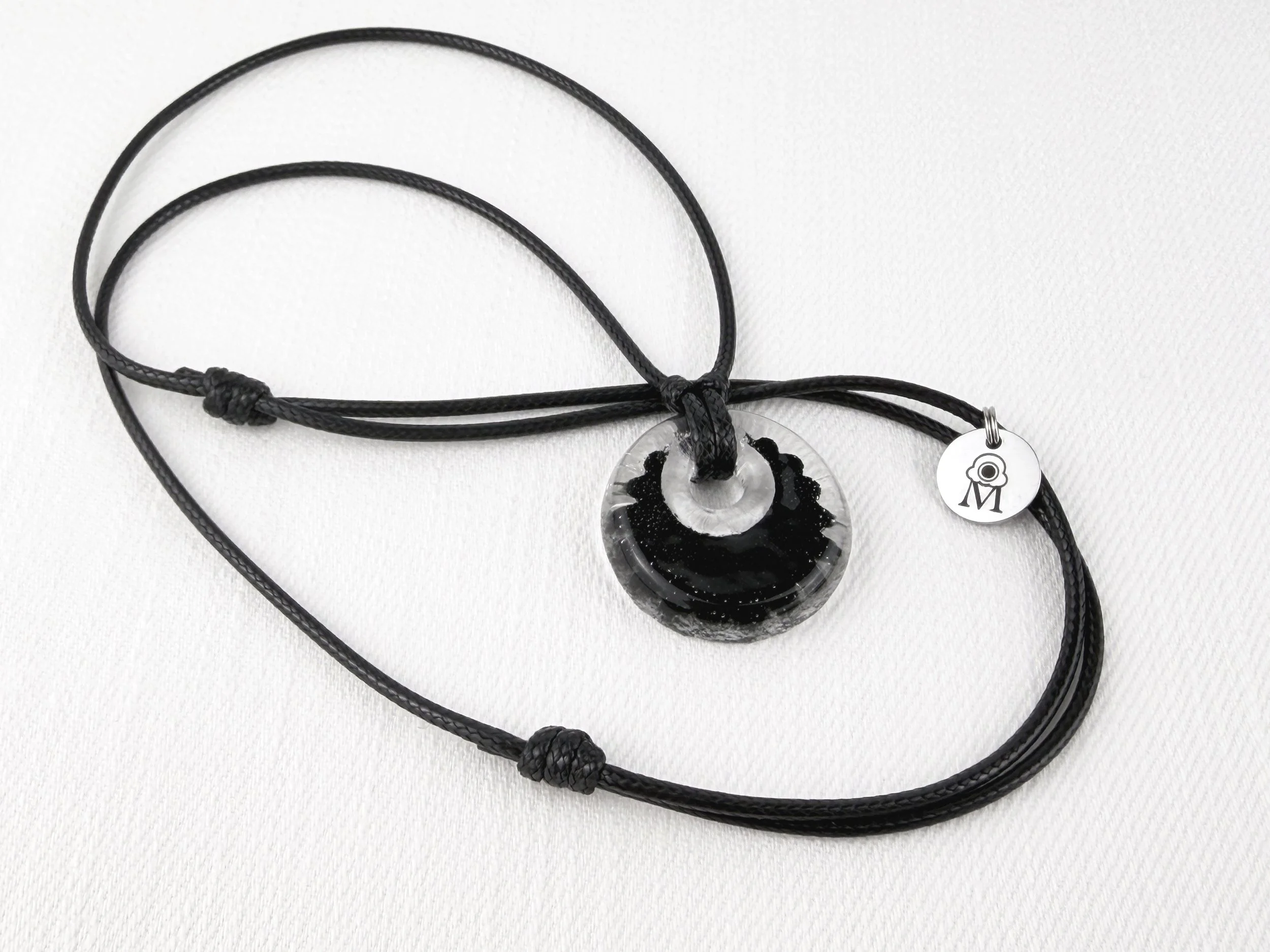 IMG_2596_BlackLuna_ProductStylizedFull.jpg