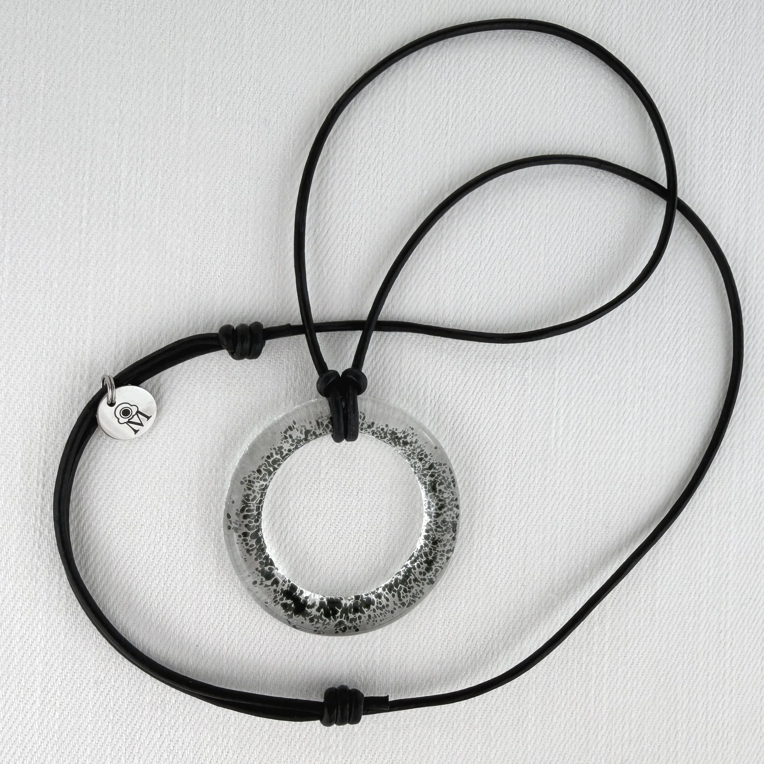 IMG_1306_AureoleGrandeBlack_ProductStylized.jpg