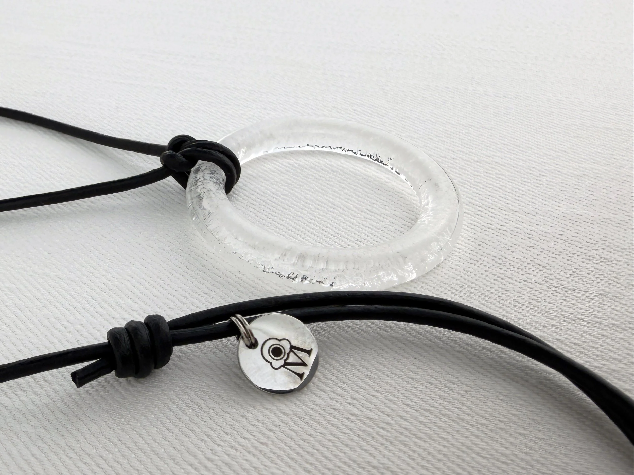 IMG_1300_AureoleGrandeWhite_ProductSideDetail.jpg