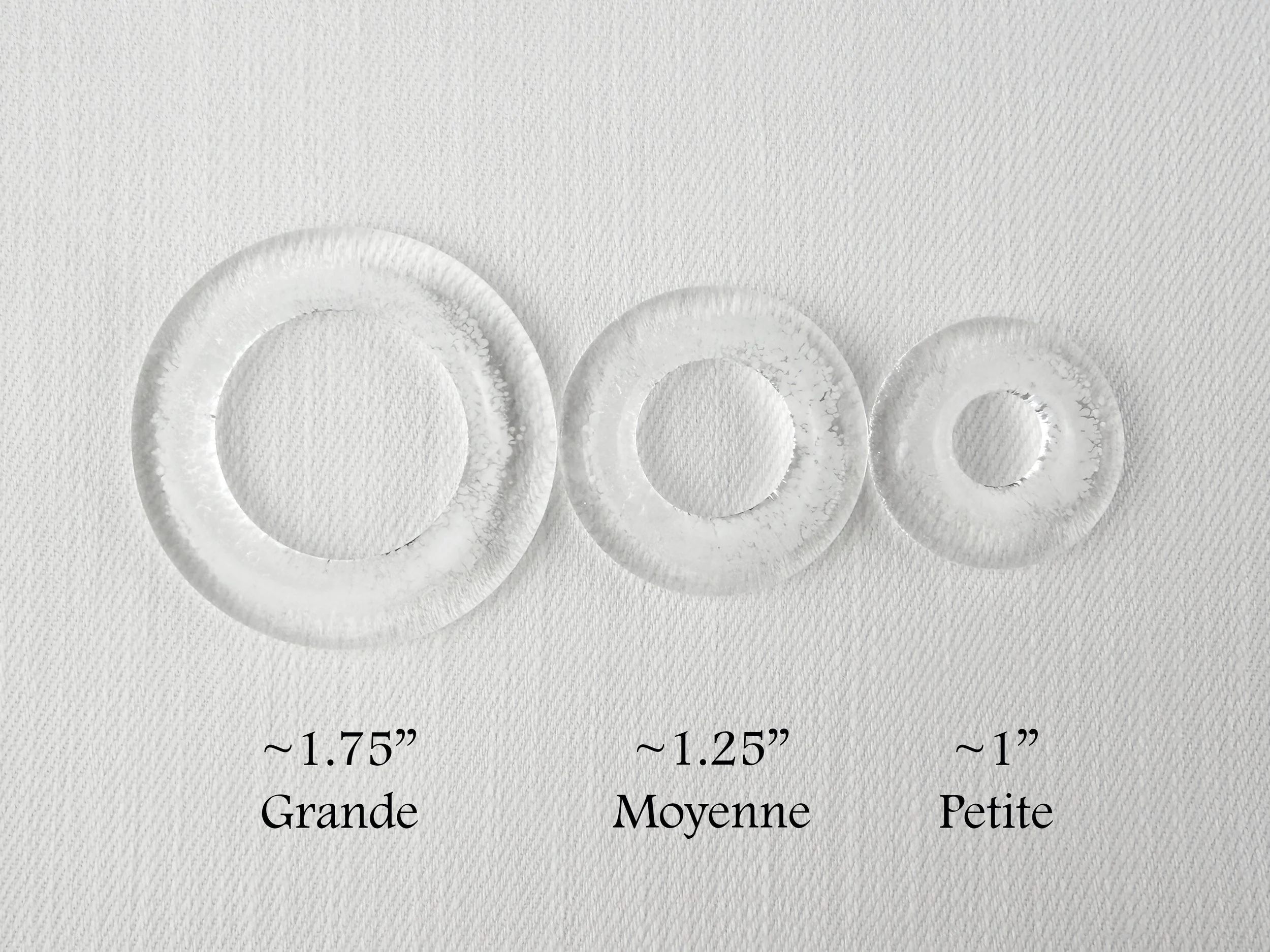 IMG_3034_WhiteAureoleNotion_ProductSizeComparison.jpg