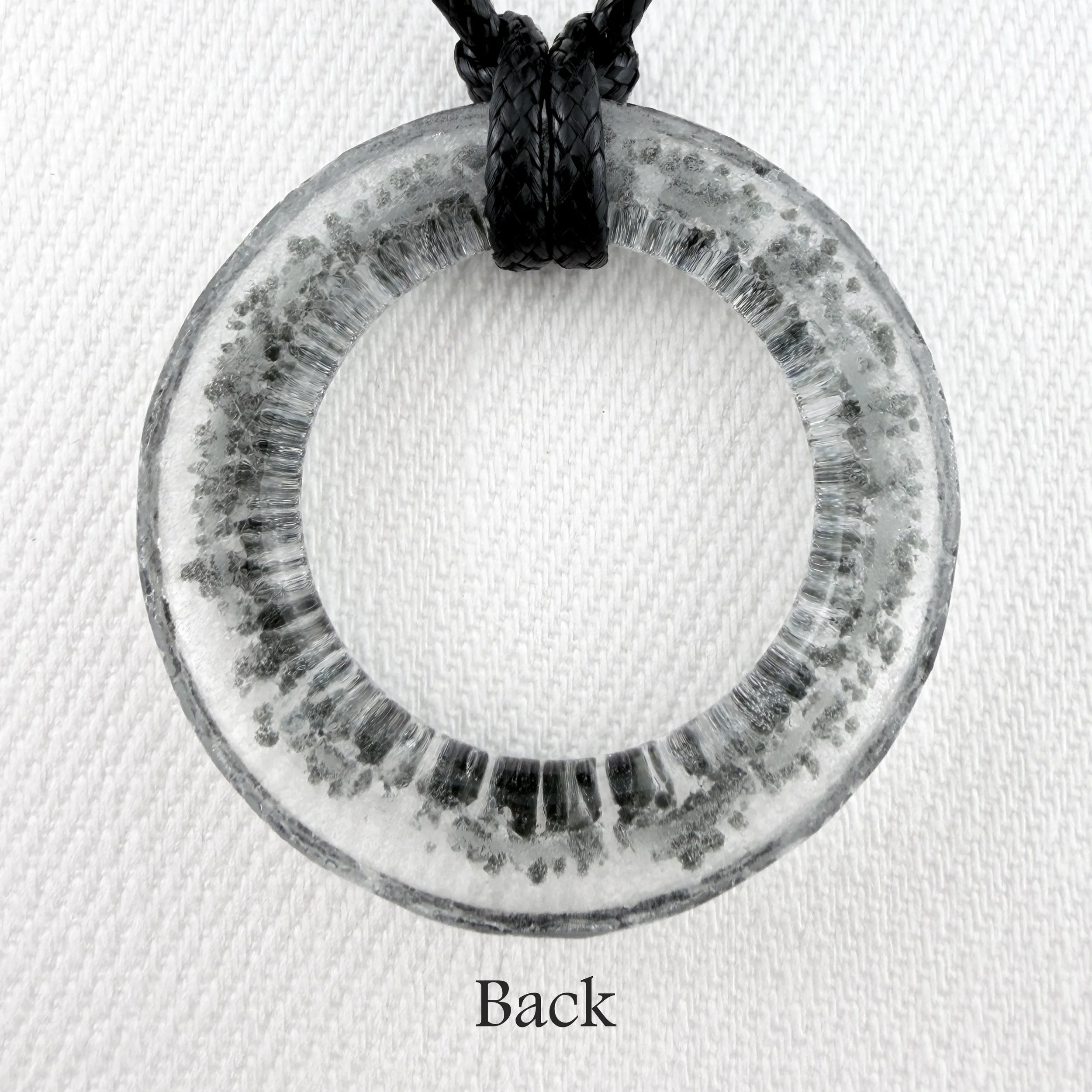 IMG_2481_BlackMoyenneAureole_ProductBack.jpg