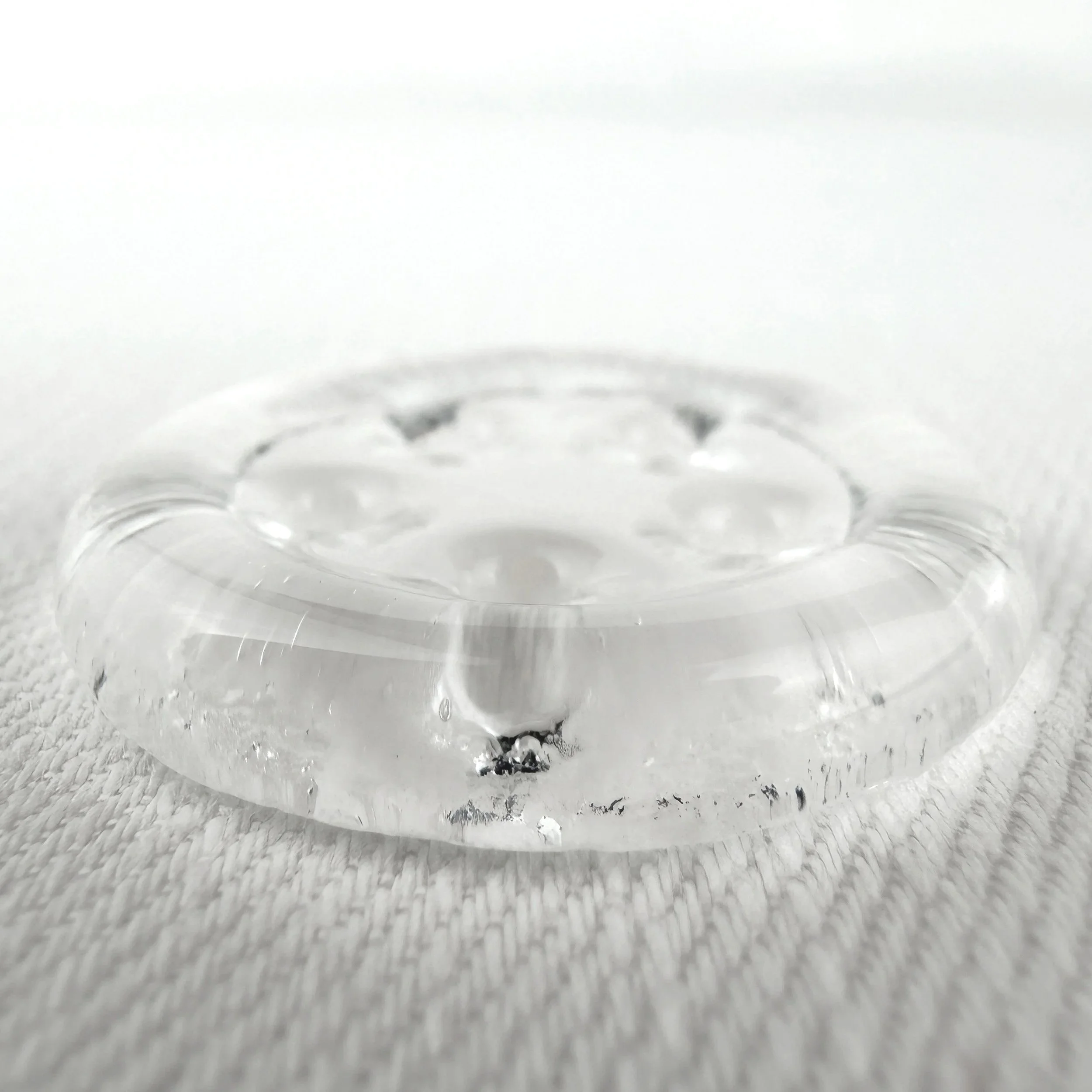 IMG_1026_EtoileWhite_ProductSideThickness.jpg