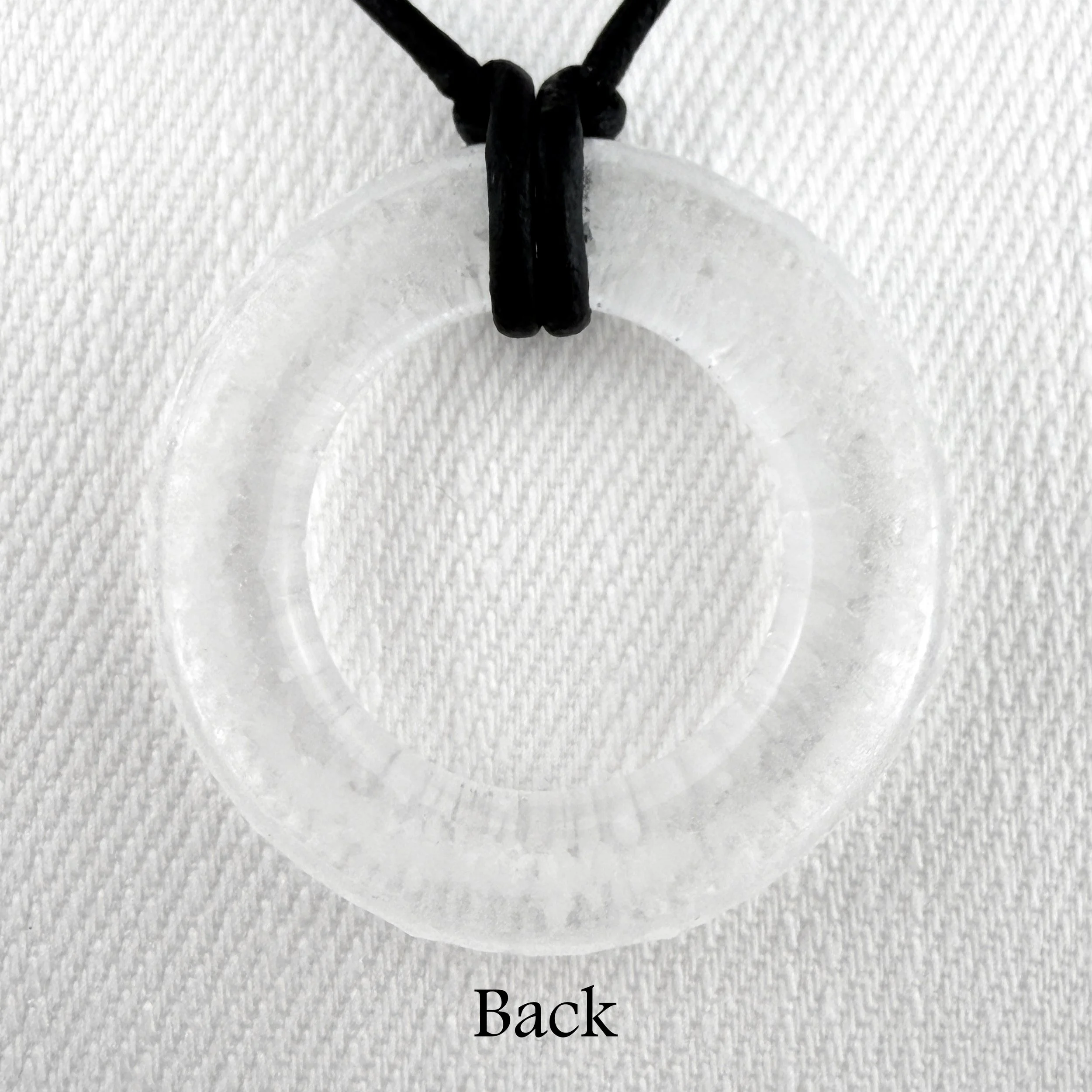 IMG_1806_AureoleMoyenneWhite_ProductBack.jpg