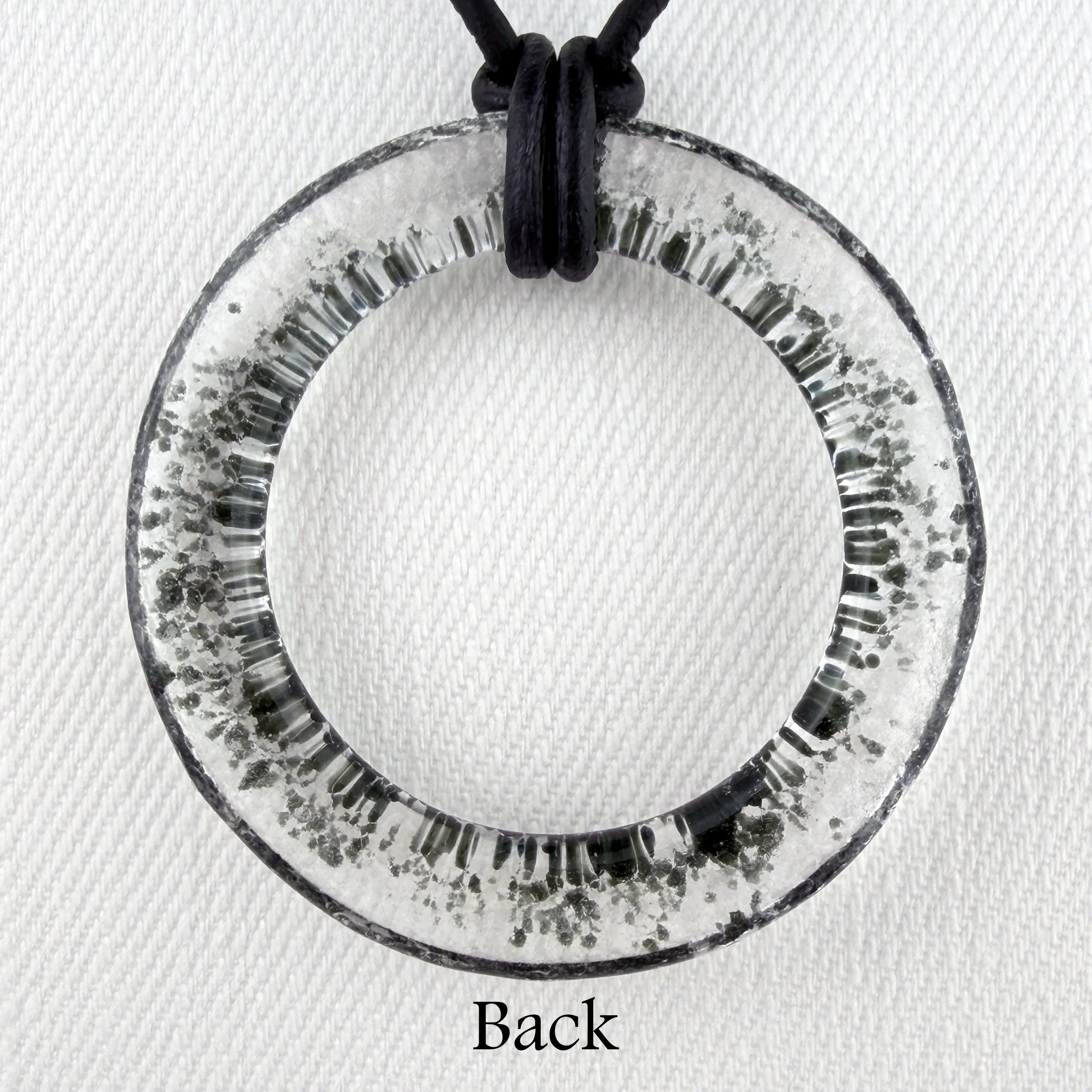 IMG_1879_AureoleGrandeBlack_ProductBack.jpg