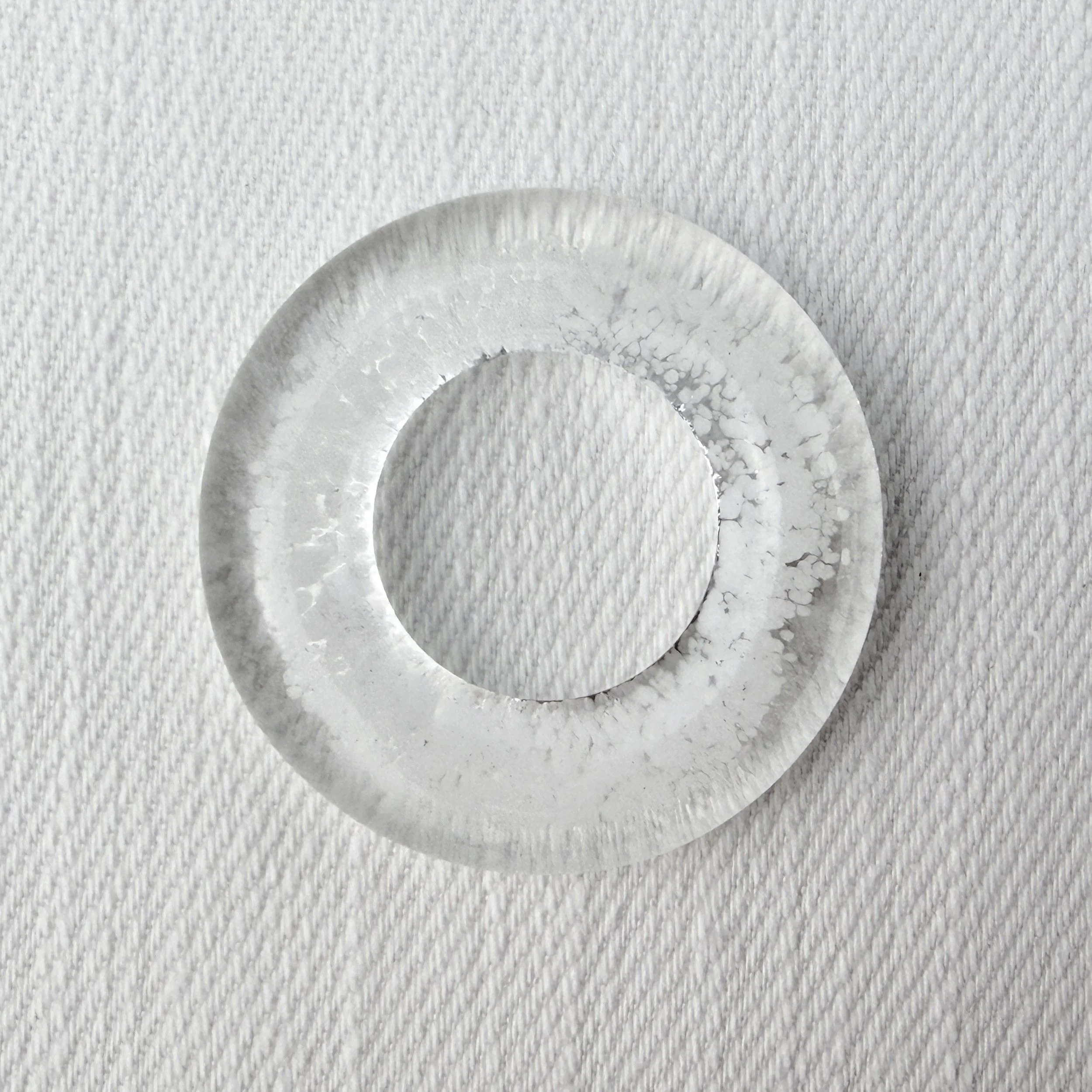 IMG_3025_WhiteMoyenneAureoleNotion_ProductFront.jpg
