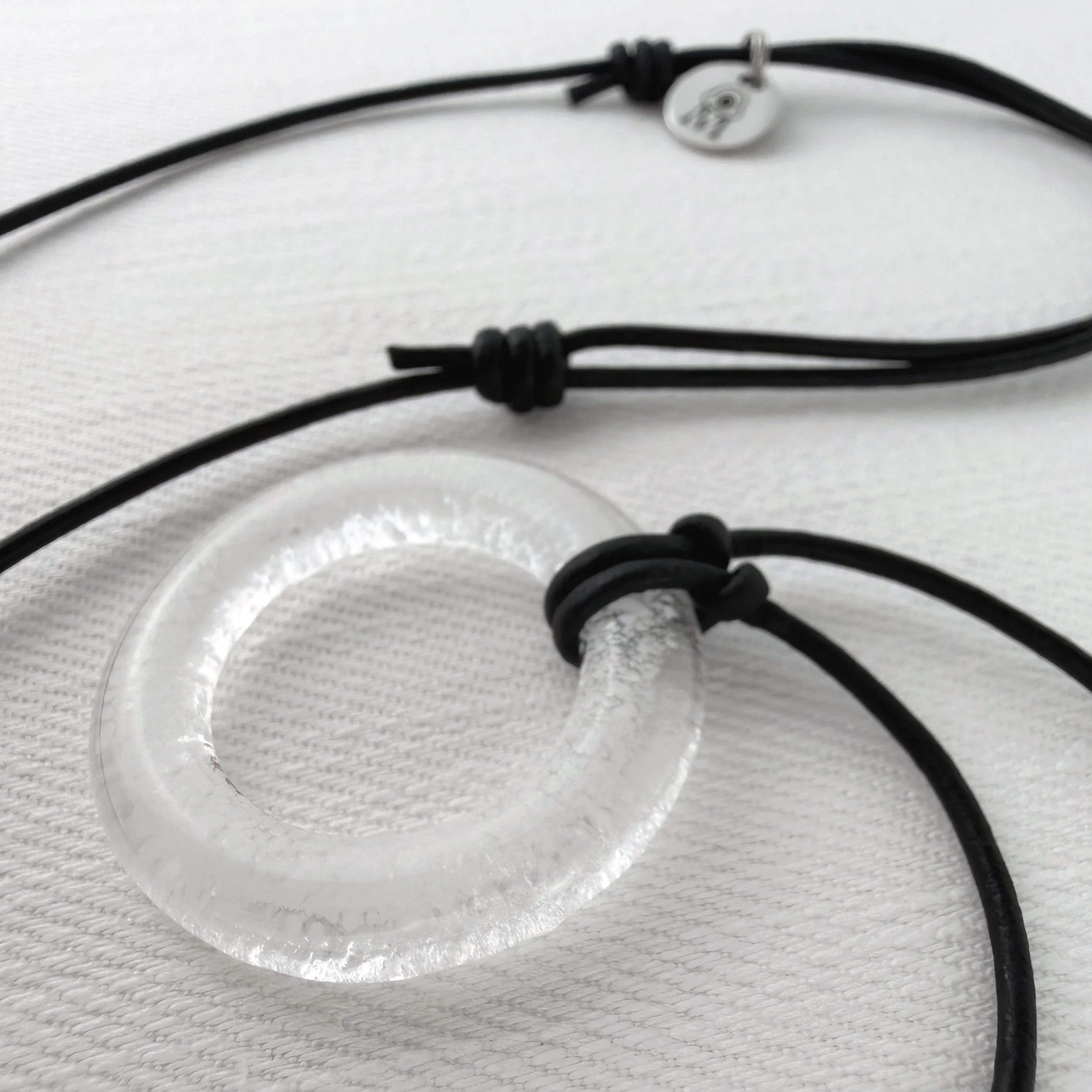 IMG_1325_AureoleMoyenneWhite_ProductSideDetail.jpg