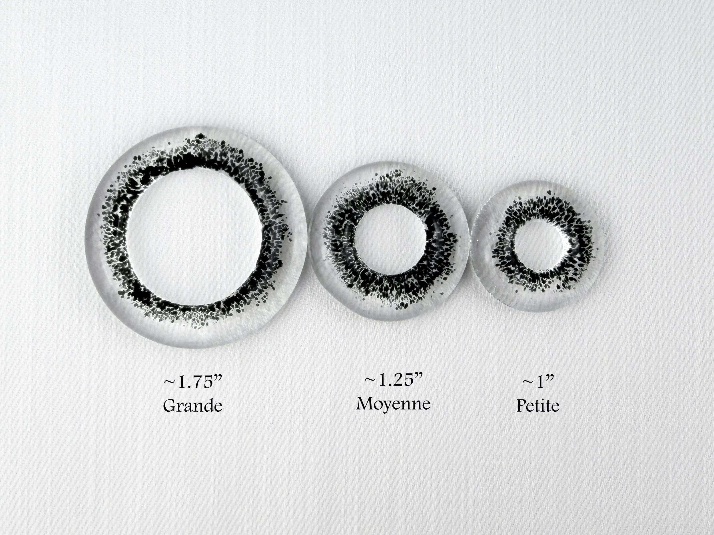 IMG_2993_BlackAureoleNotion_ProductSizeComparison.jpg
