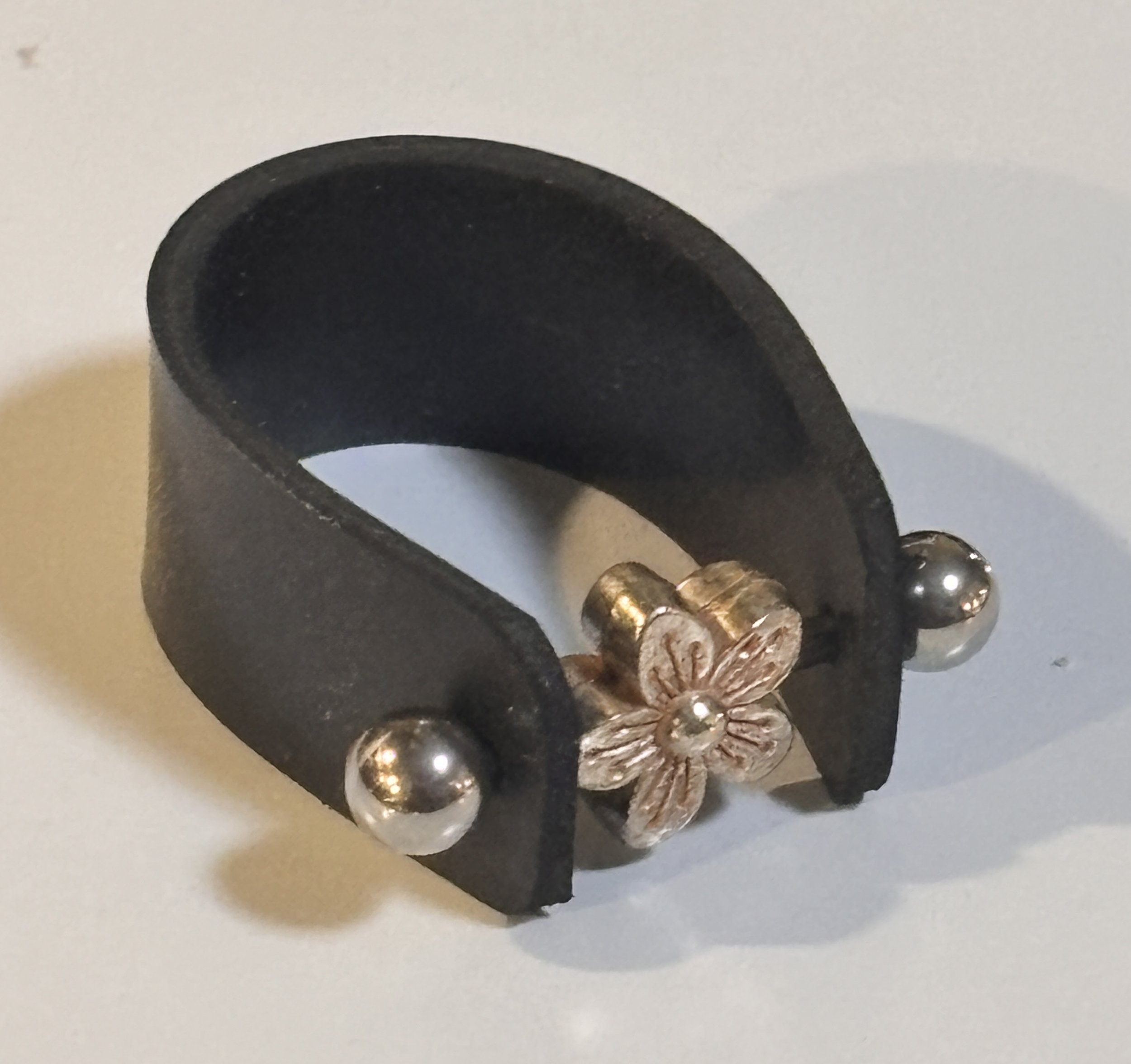 Rubber Stainless Steel Stud Funky Metal Orange Flower Bead Ring Size 11