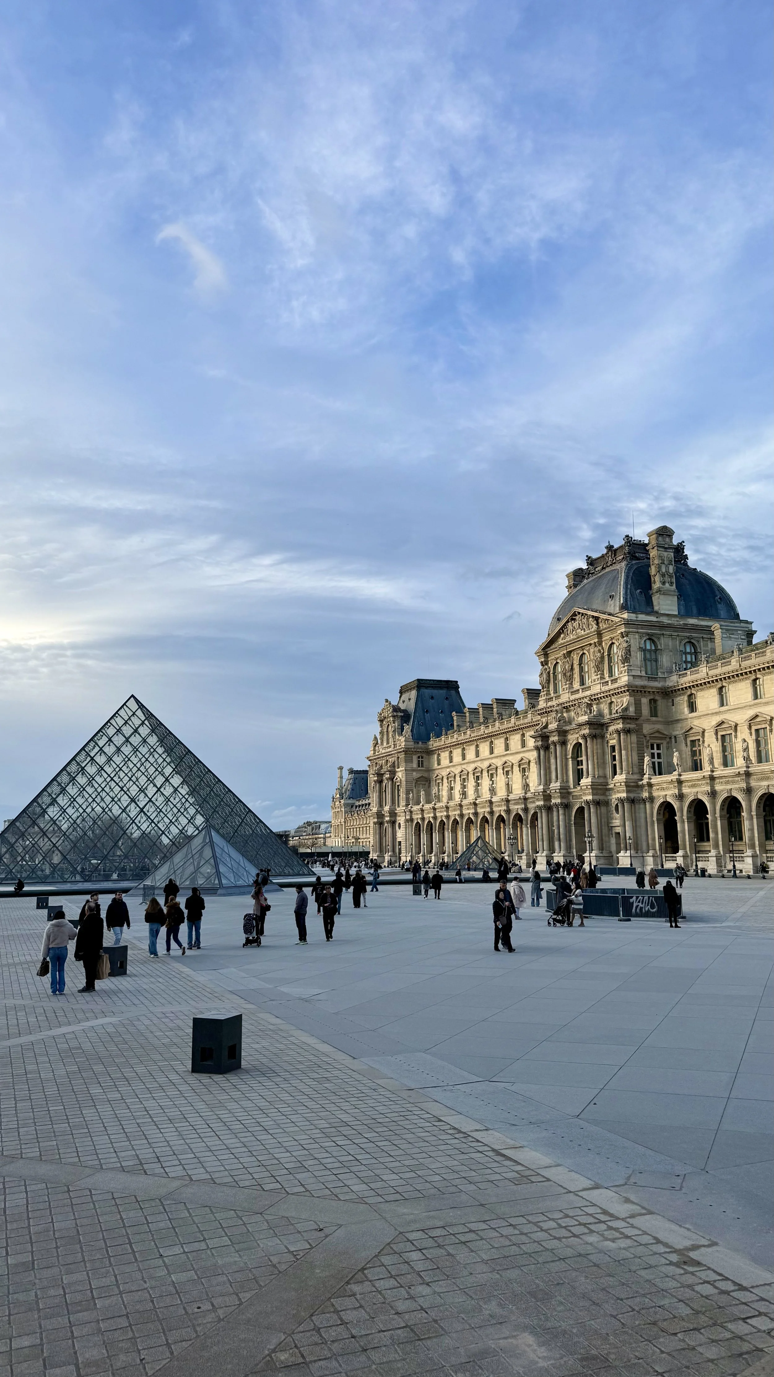 Digital Nomad Diaries: Paris Day 2