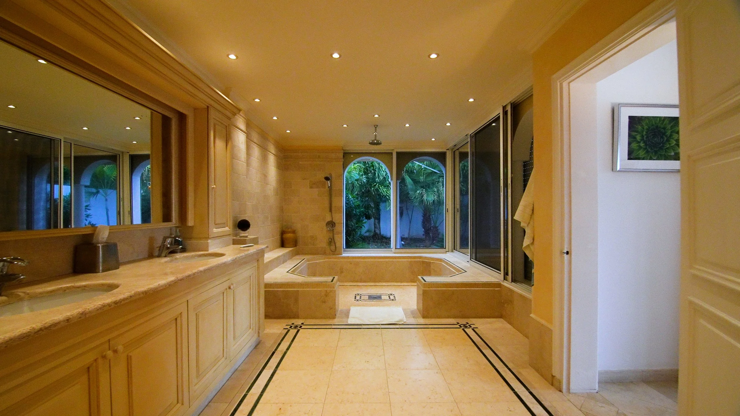 Sequence 01.00_00_44_21.Still008.jpg