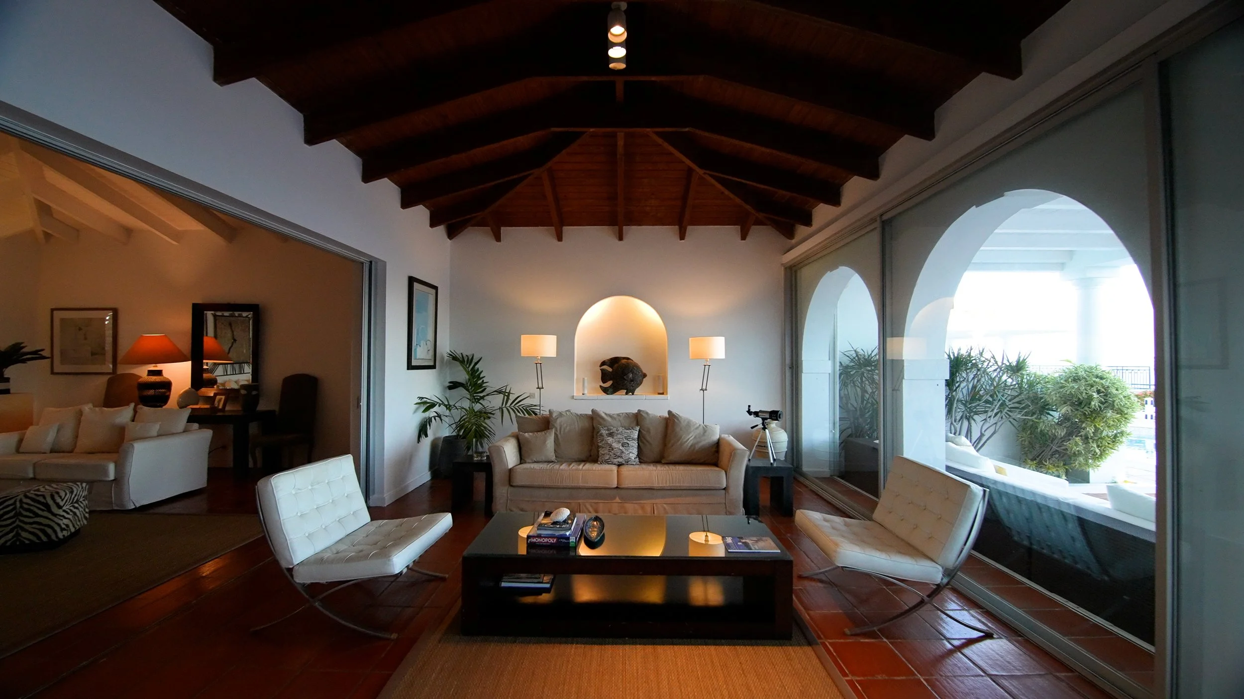 Sequence 01.00_00_26_13.Still005.jpg