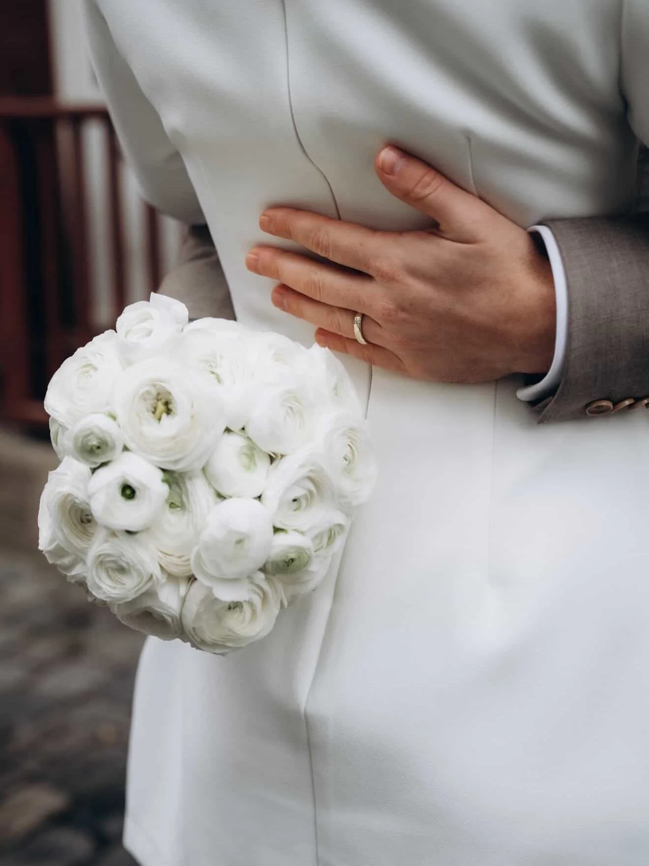 happy weekend 🤍

Fotos: @oka.wedding_ 
#bridalbouquet #weddingday #hochzeitsfloristik