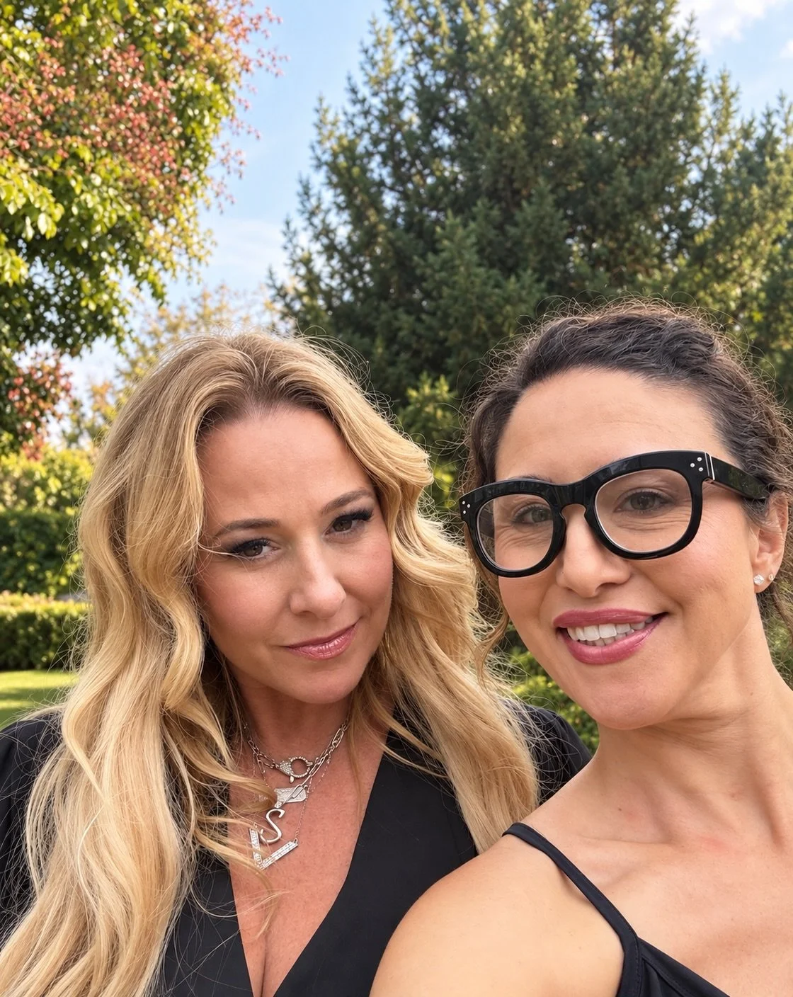 Still sparkling after such a fabulous day! ✨💄

I had the pleasure of doing makeup for three beautiful women for the Sparkle Foundation&rsquo;s 10-year celebration including my gorgeous client and Sparkle&rsquo;s founder, Samantha Tradelius.

From th
