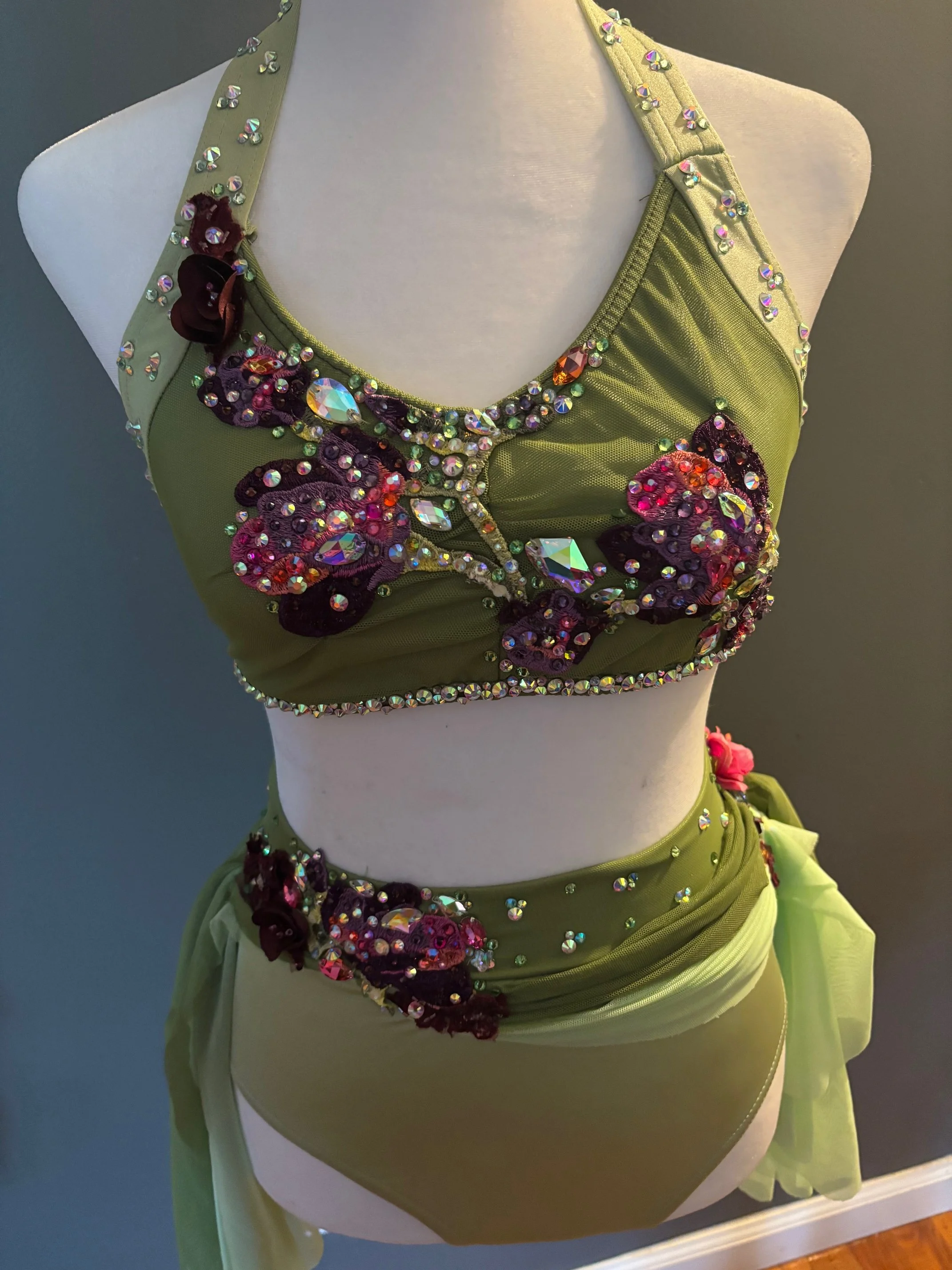 Adult XS sage green and floral lyrical