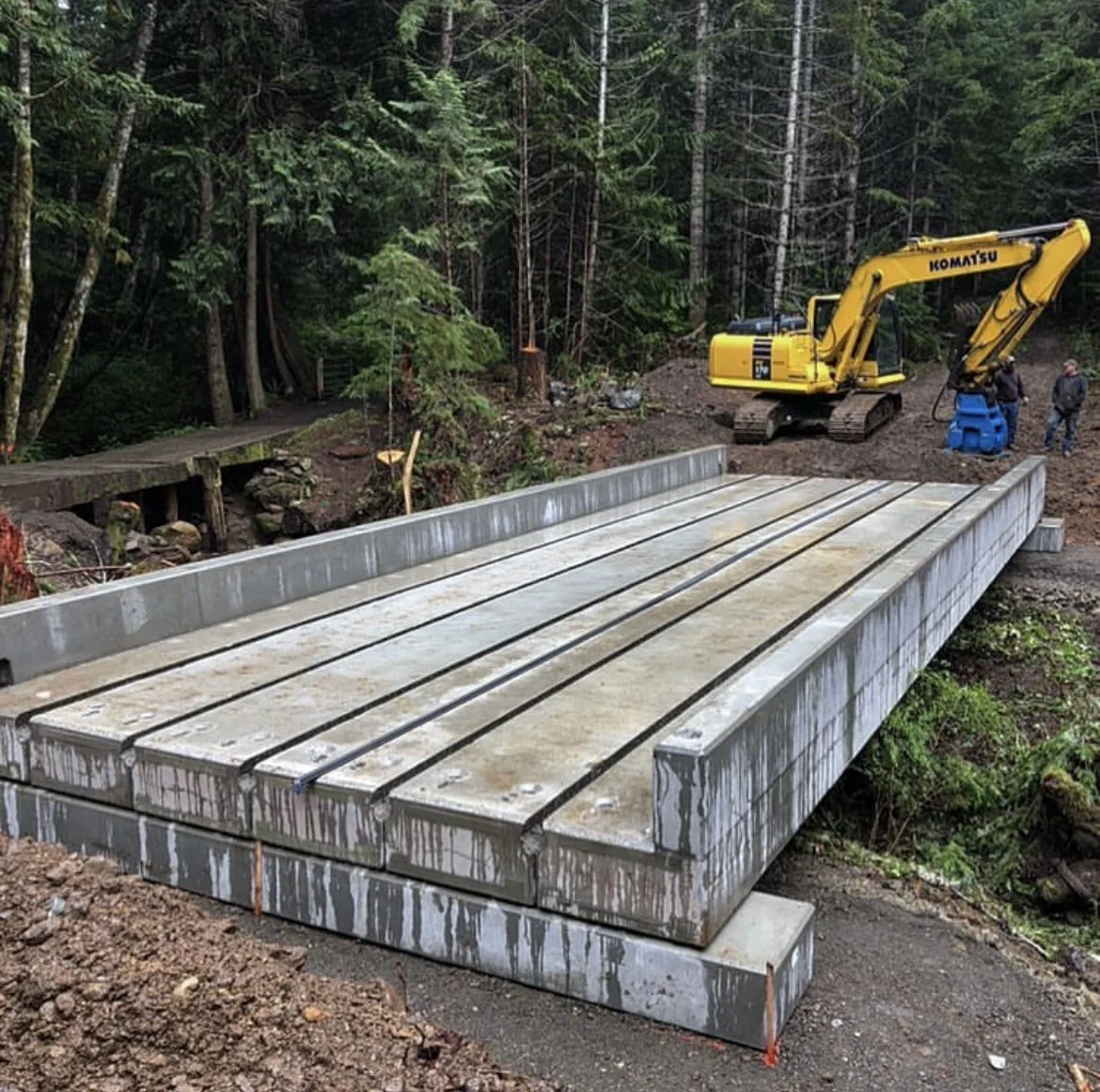 Bridge installation on Timber Land road project