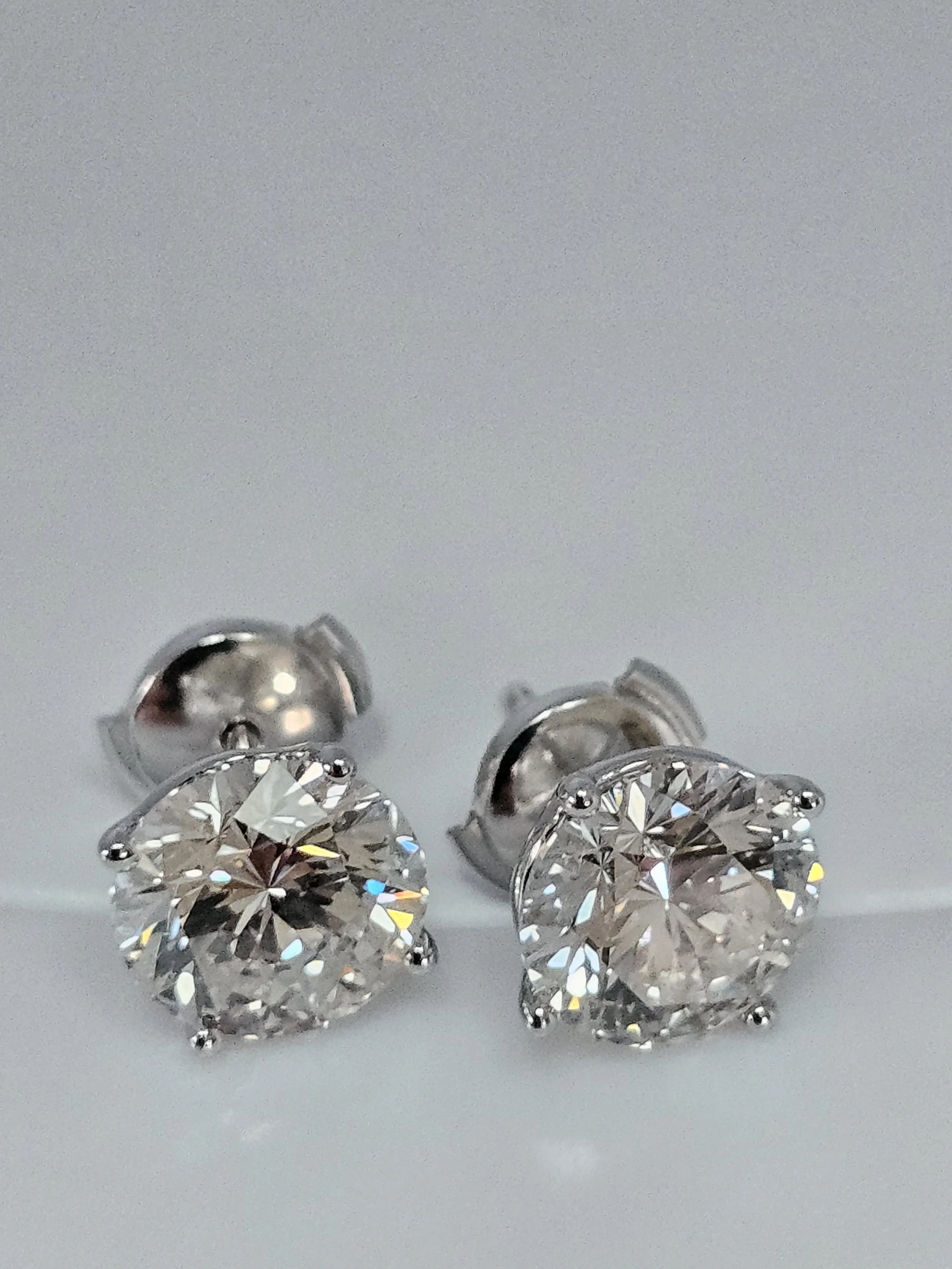 Studs Earrings