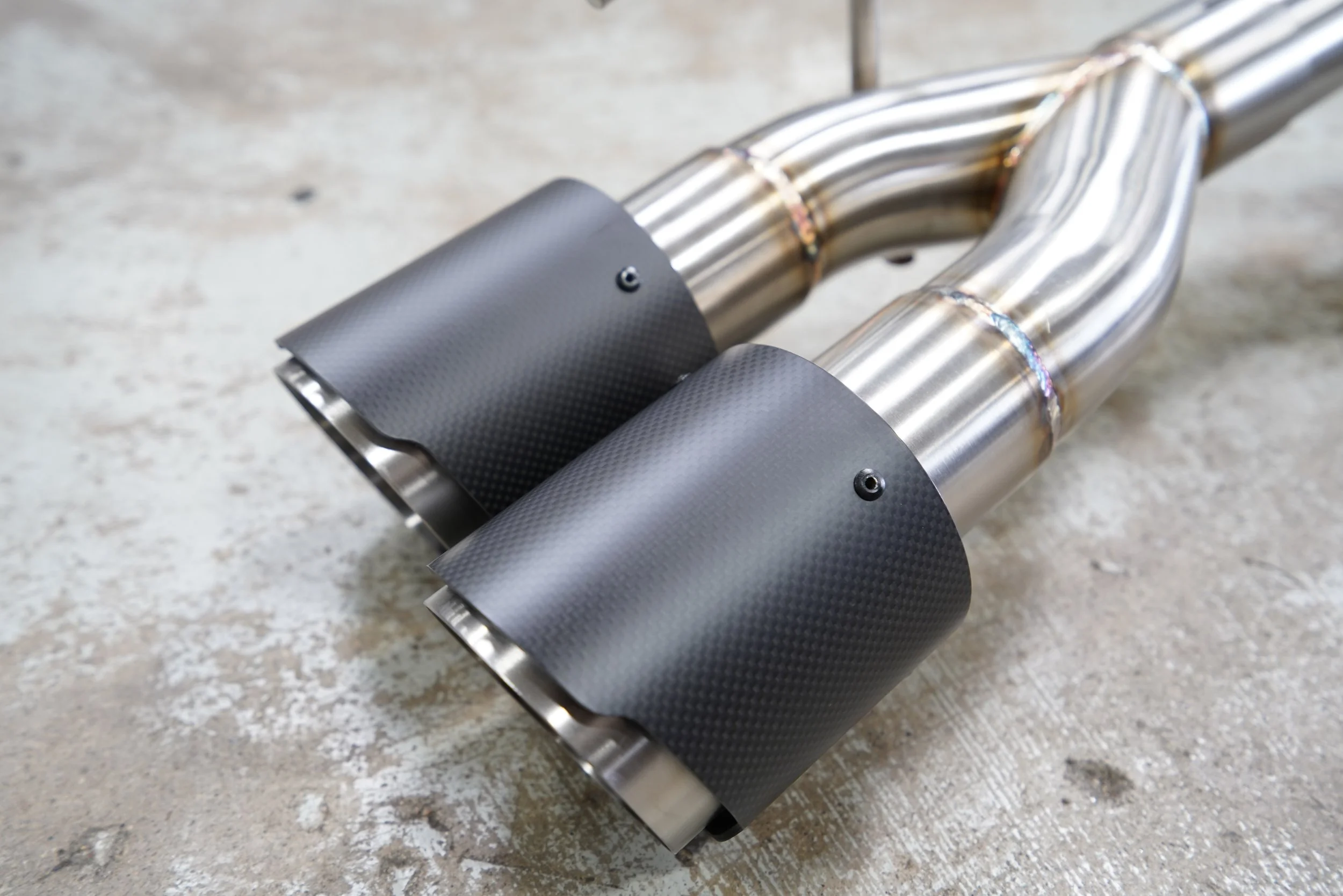 Livernois Exhaust 2.5" - Explorer ST 20-26