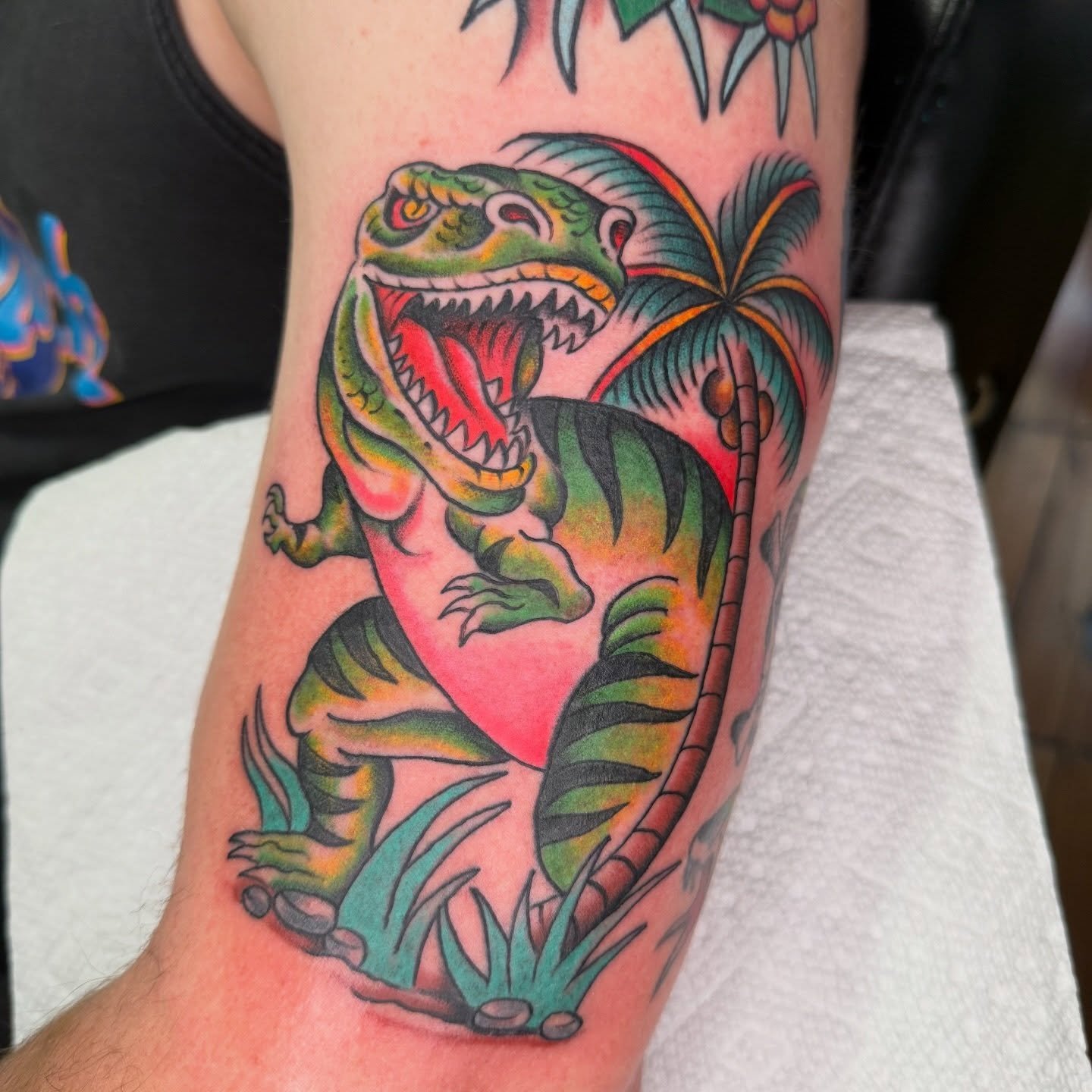 T-Rex tattoo for Tyler, thanks man!
Booking May and beyond text 314 337 1728 to join the fun!

@selfinflicteddowntown 
#traditionaltattoo