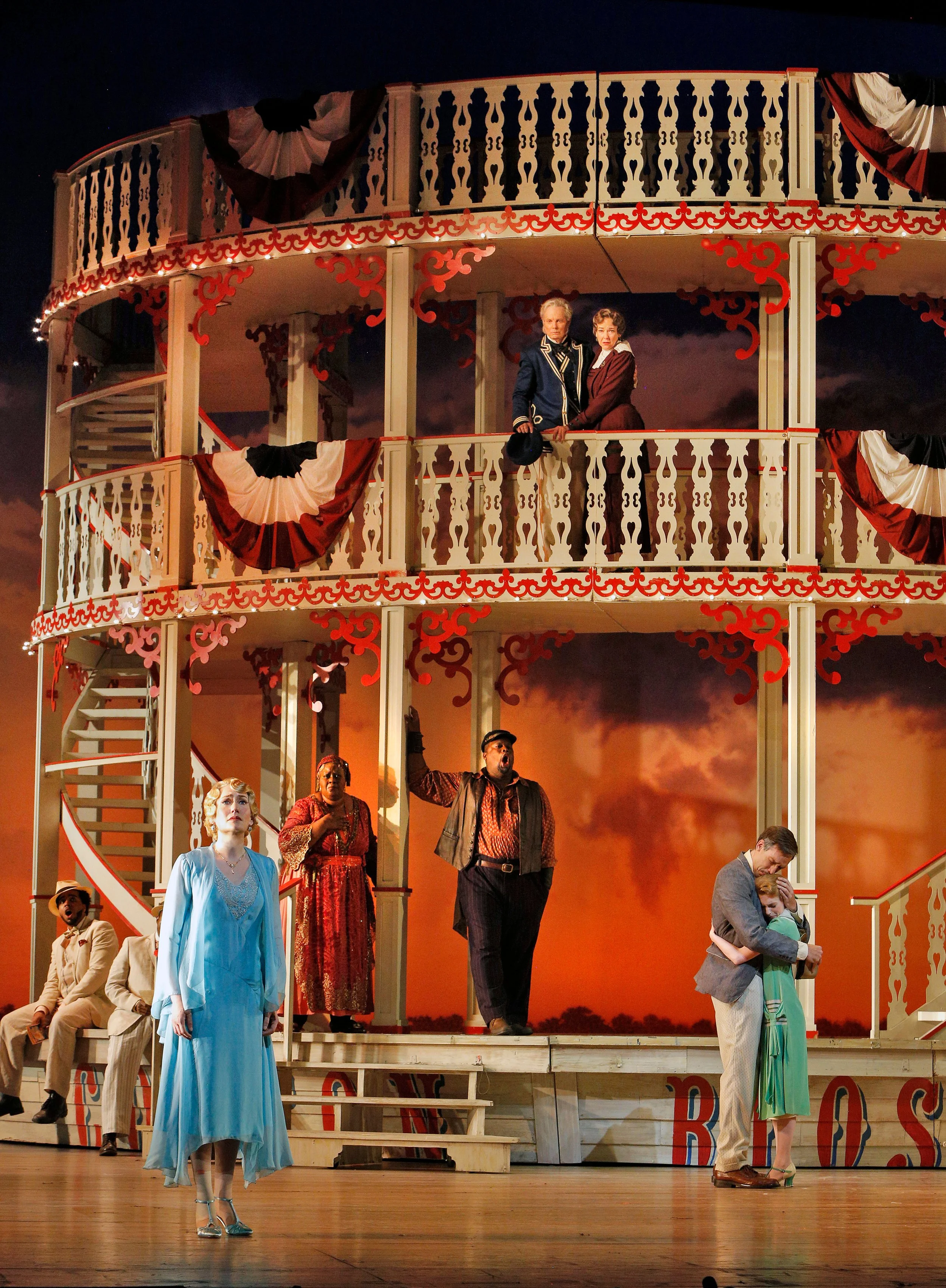 Showboat 4.jpg