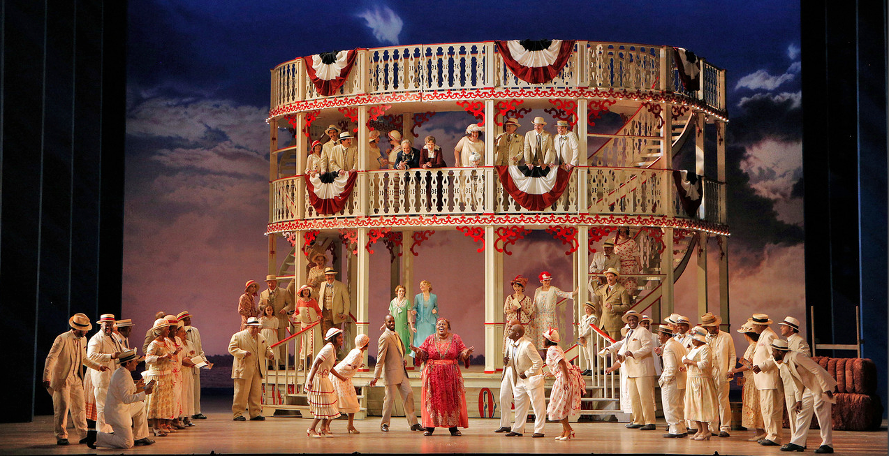 Showboat 1.png
