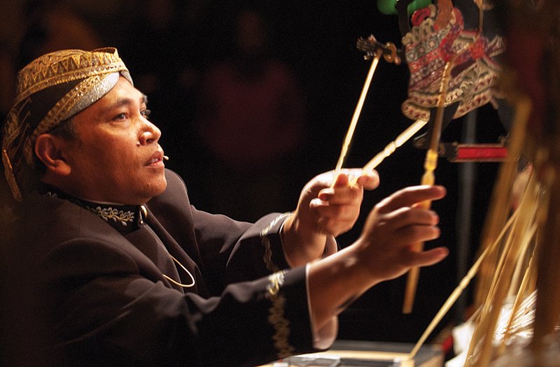 shadow-master-javanese-gamelan-ensemble_7263655744_c.jpg