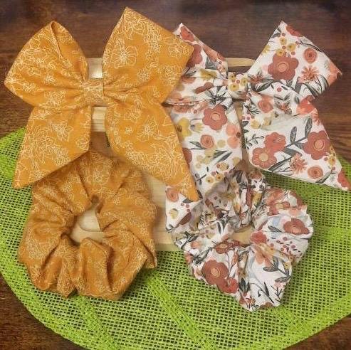 Bow and Scrunchie Set