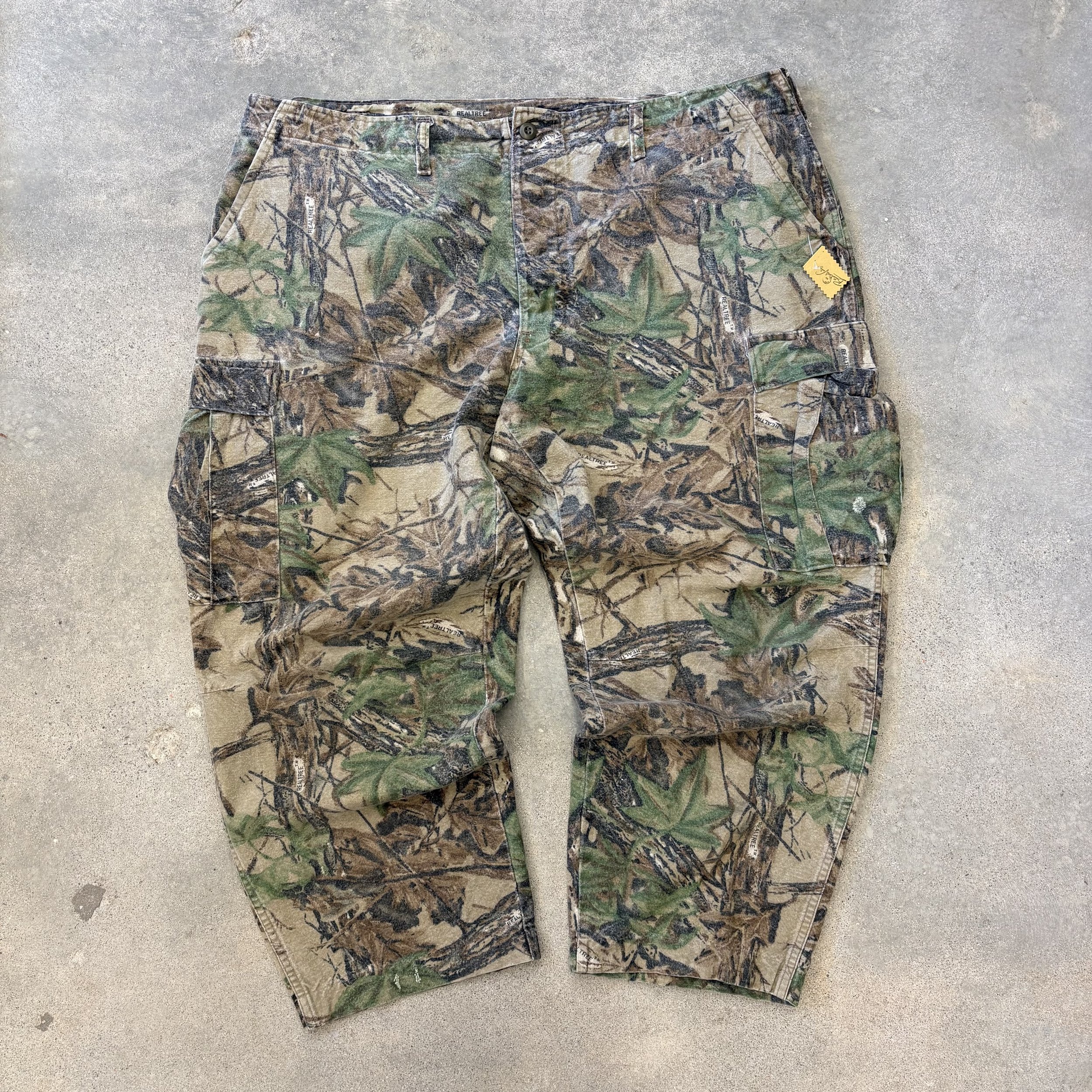 Vintage 90s Rattlers Brand RealTree Camo Cargo Pants