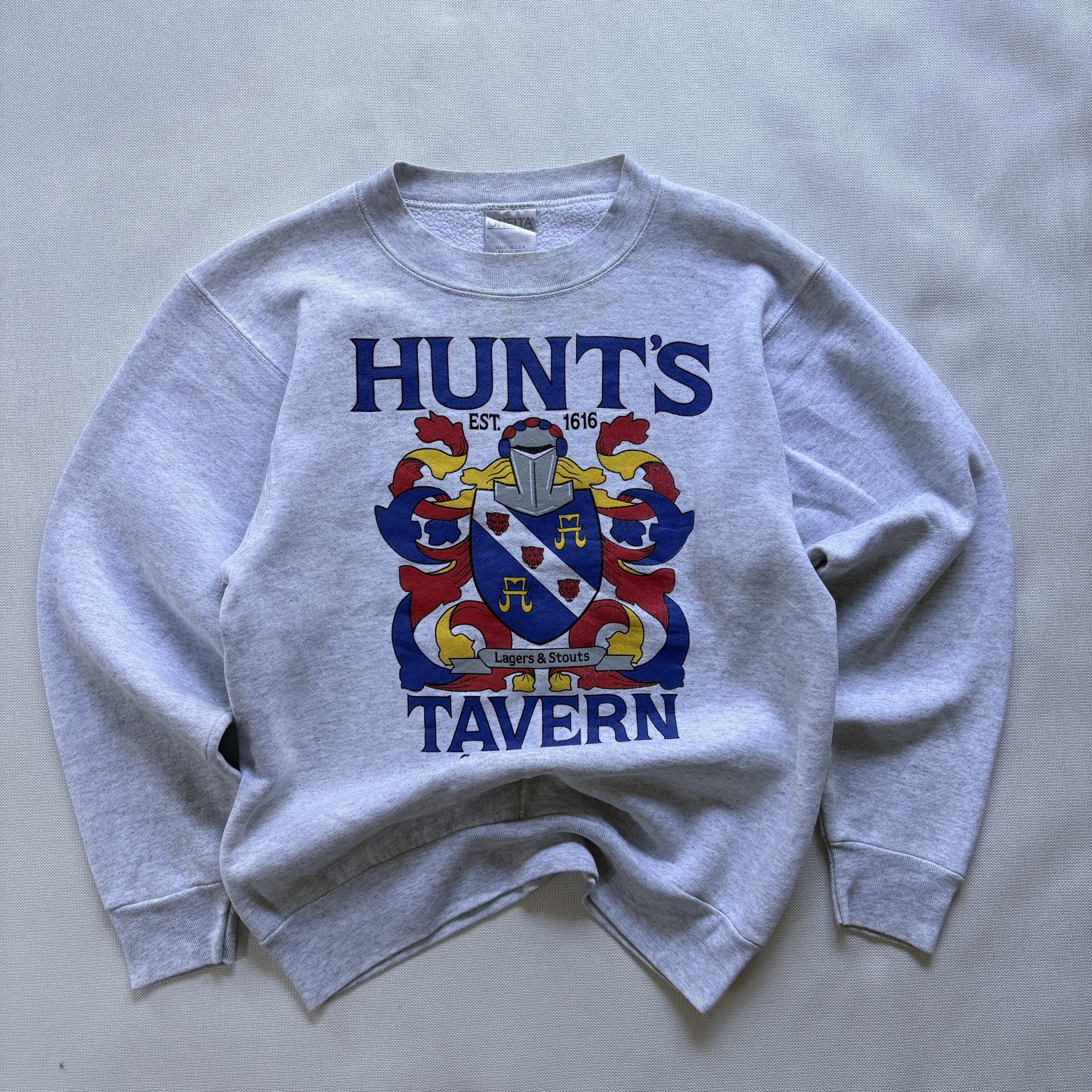 90s Oneita Hunt's Tavern Graphic Crewneck Sweatshirt