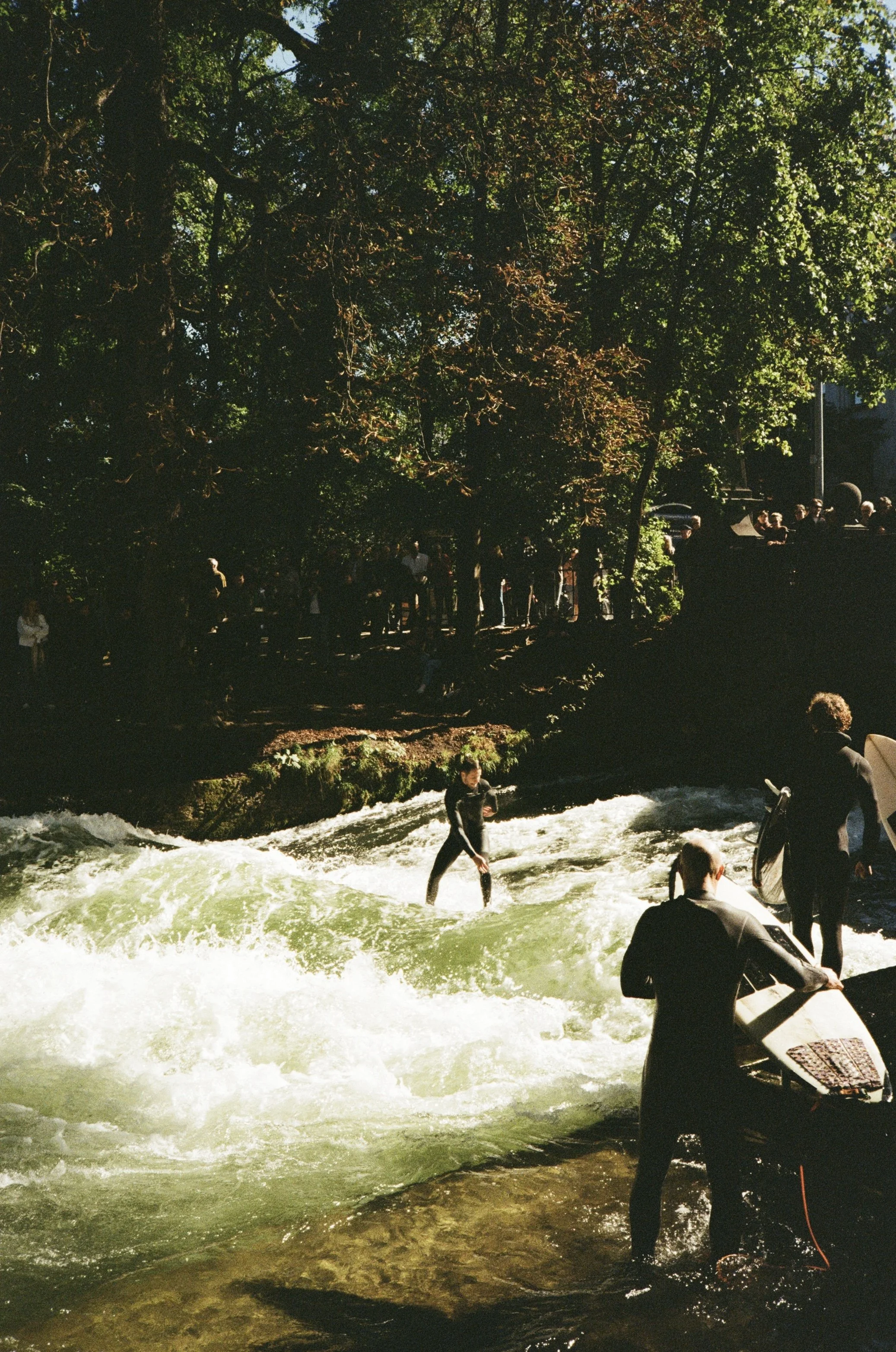 munichs-eisbach-wave.jpg