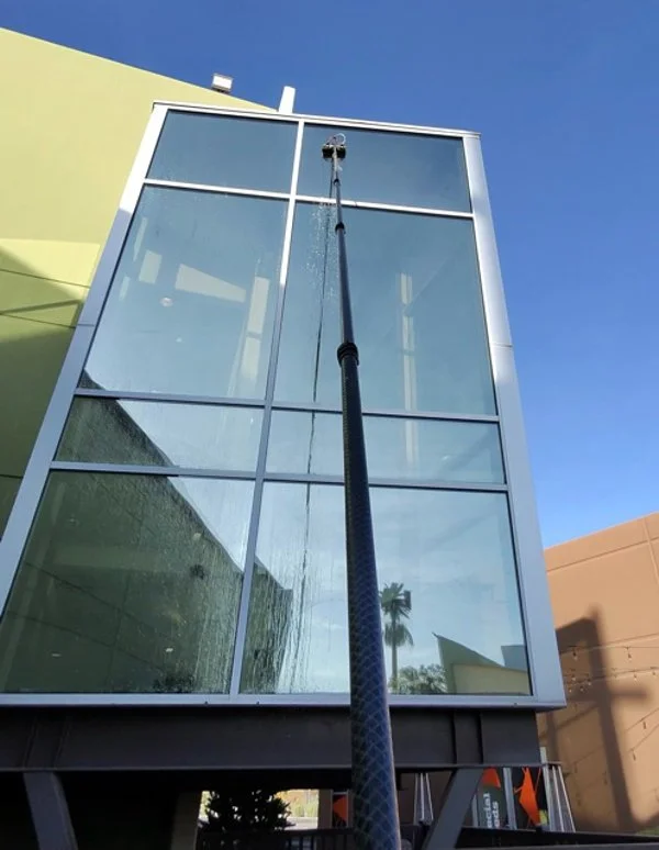 Commercial: Large Window - Litt Window Cleaning