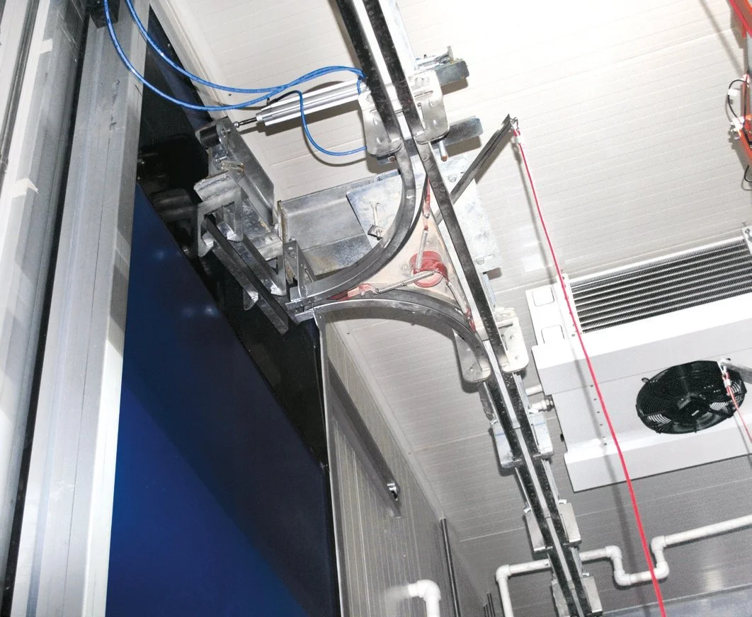 Carcass Transport Overhead Rail System for Meat Processing - Teknotes Group