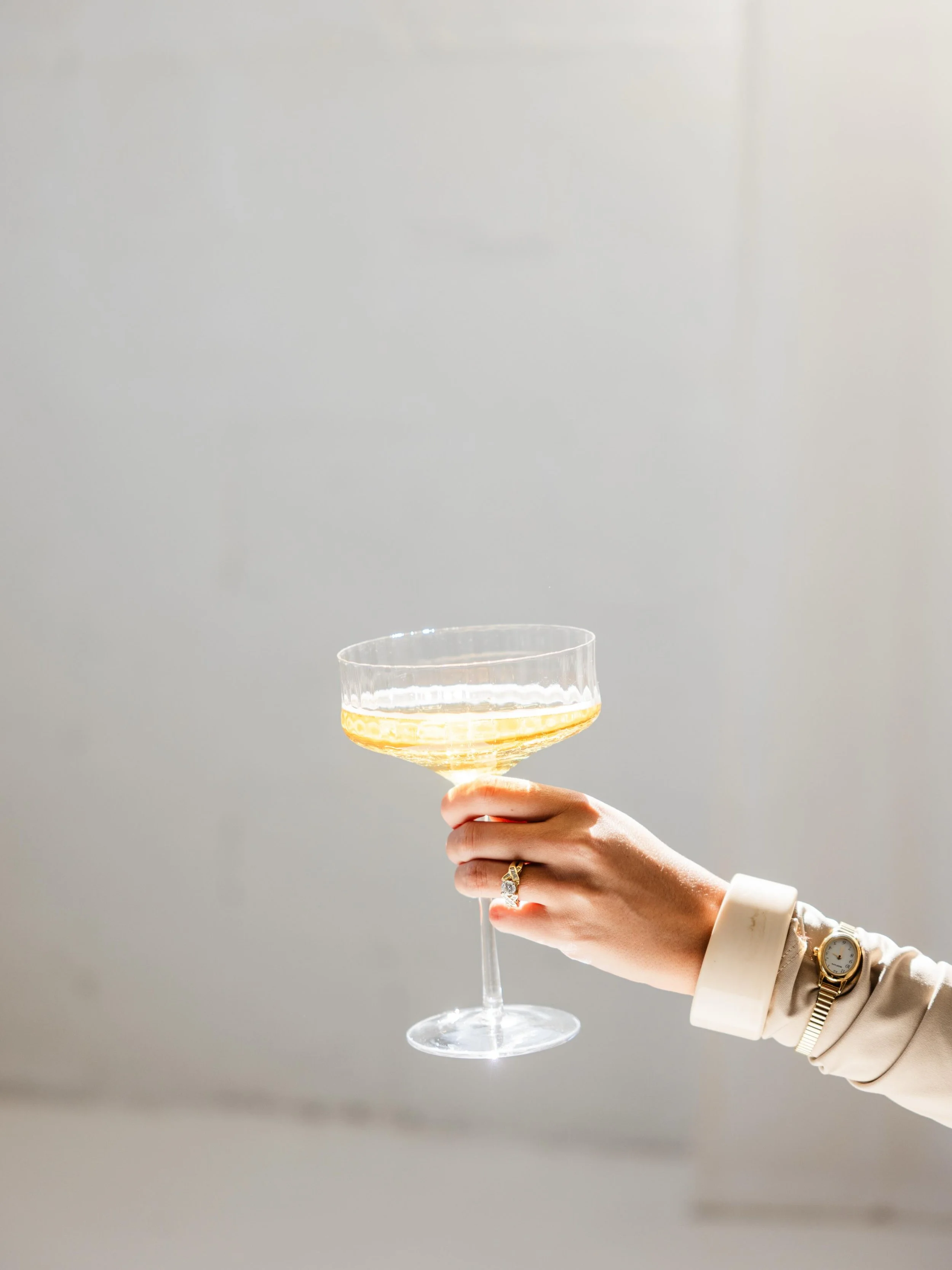 The only thing you should be lifting is your glass💅🏼

#eventmanagement #cheers #customerservice #wendtevents