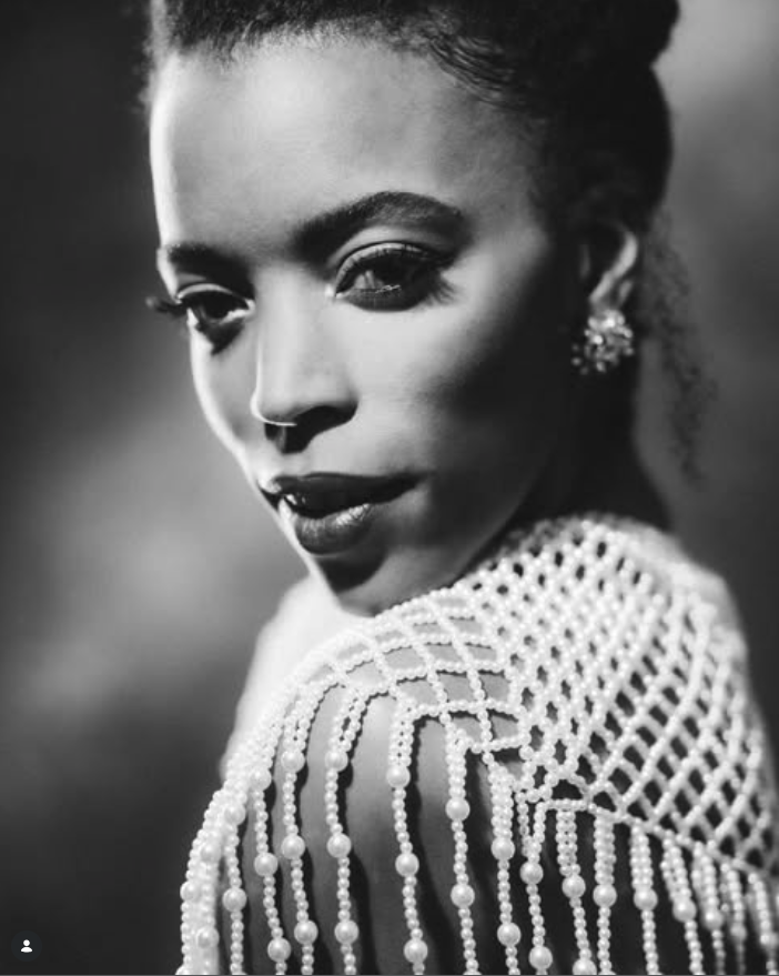 Samantha Farrow - Old Hollywood Headshot 2.png