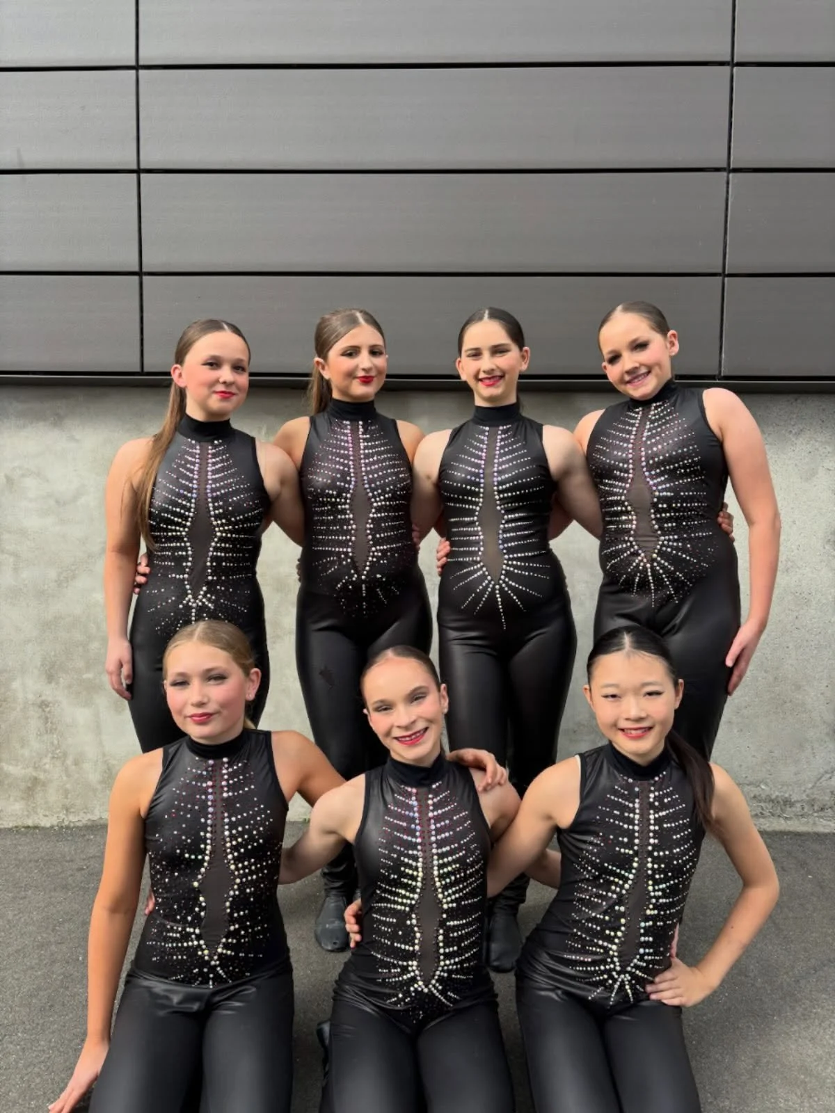 🌟PERFORMANCE TROUPE🌟 

Our Performance Troupe legends had an absolute blast performing at @c.t.d.t.a last weekend 🤩🕺

Performance Troupe is our development program here at Visionary. The perfect pathway for students after a taste of competitive d